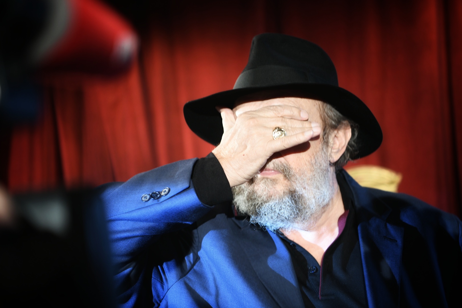 Beograd 27. februar 2021. Dodela Dobricinog prstena glumcu Petru Bozovicu u Narodnom pozorištu, u foajeu Scene Rasa Plaovic Foto:Vesna Lalić/Nova.rs