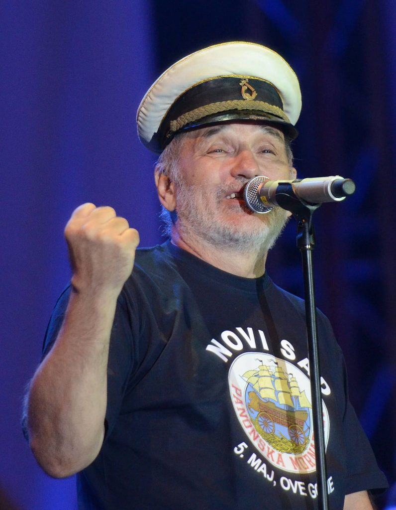 *ARHIVSKA FOTOGRAFIJA*  Kantautor Djordje Balasevic preminuo je danas u 67. godini, prenela je Radio-televizija Vojvodine. Arhivska fotografijia snimljena 11.05.2011. godine u Novom Sadu. (BETAPHOTO/DRAGAN GOJIC/DS)