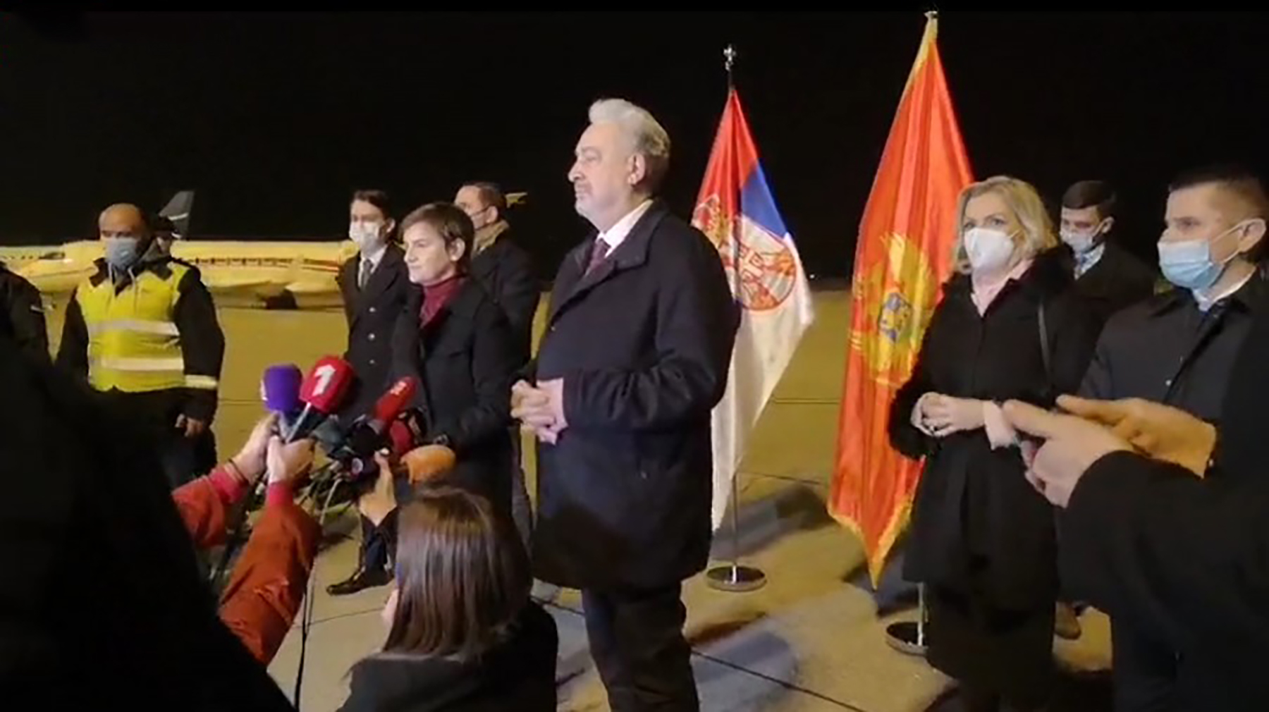 Donacija prvog kontingenta vakcina Sputnjik V Srbije Crnoj Gori