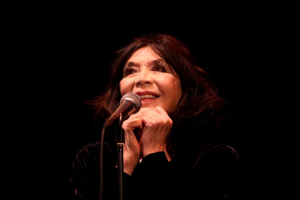 epa08691653 (FILE) - French actress and songster Juliette Greco performs in Warsaw, Poland, 20 march 2008. According to reports Juliette Greco died aged 93 on 23 September 2020.  EPA-EFE/LESZEK SZYMANSKI POLAND OUT