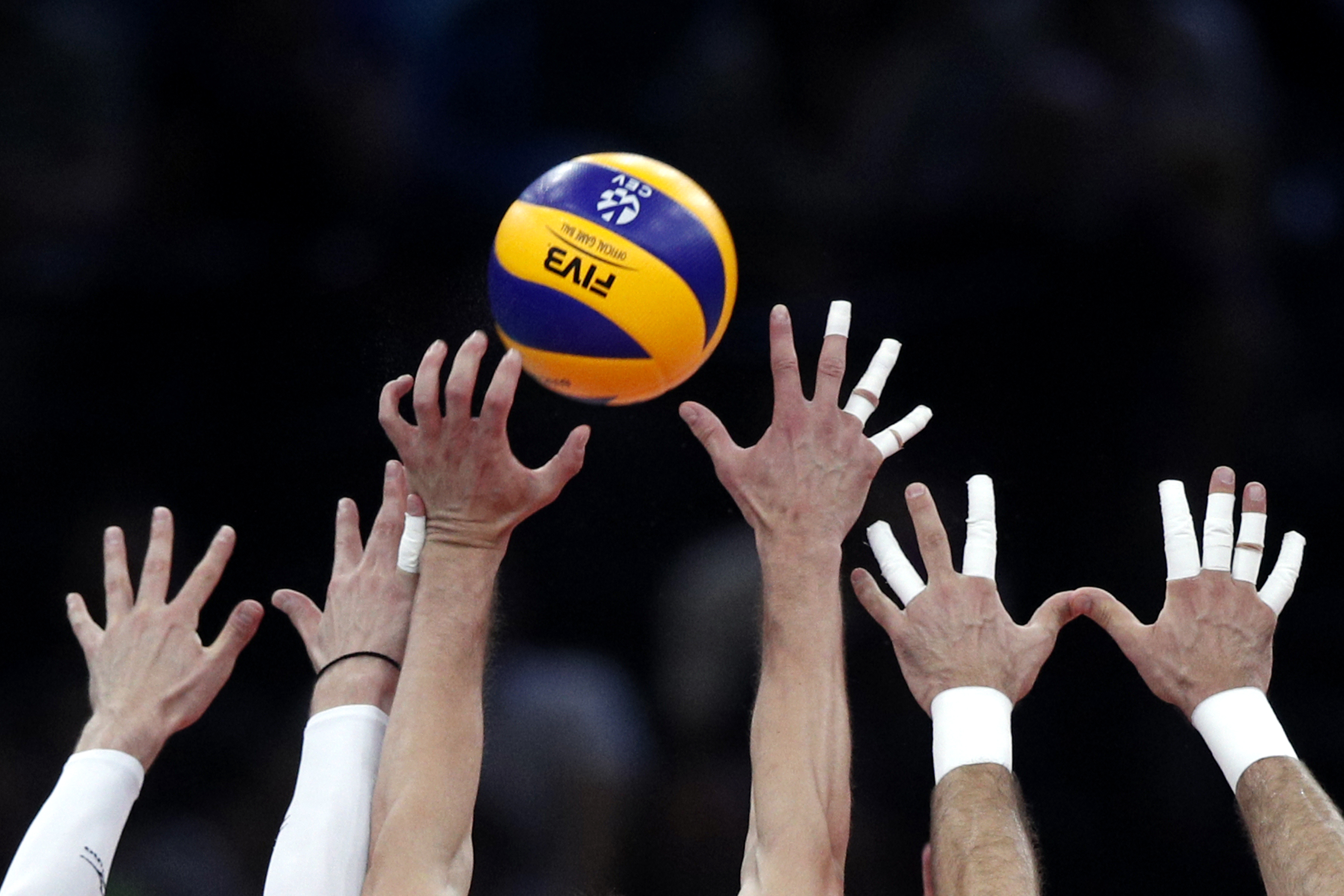 epa07880334 Players in action during the EuroVolley Men 2019 Final match between Serbia and Slovenia at the Accorhotels Arena in Paris, France, 29 September 2019.  EPA-EFE/YOAN VALAT