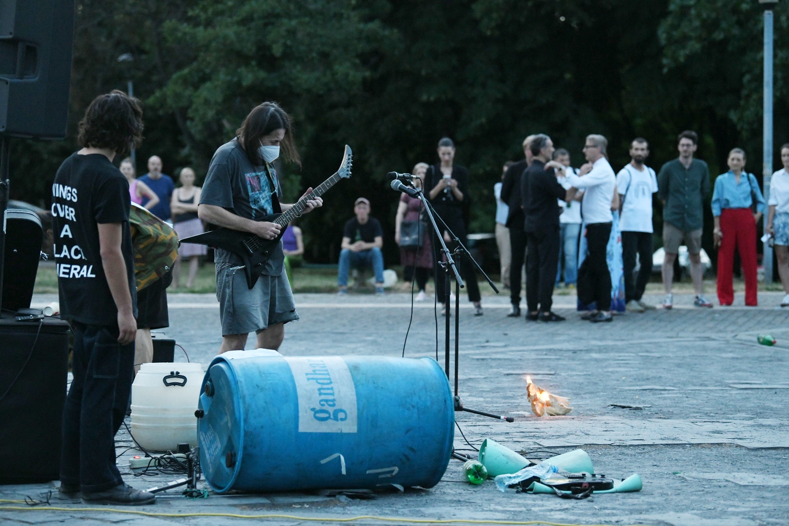 Beograd 25.06.2021. Oktobarski salon, otvaranje, početak, performans Foto: Vesna Lalić/Nova.rs