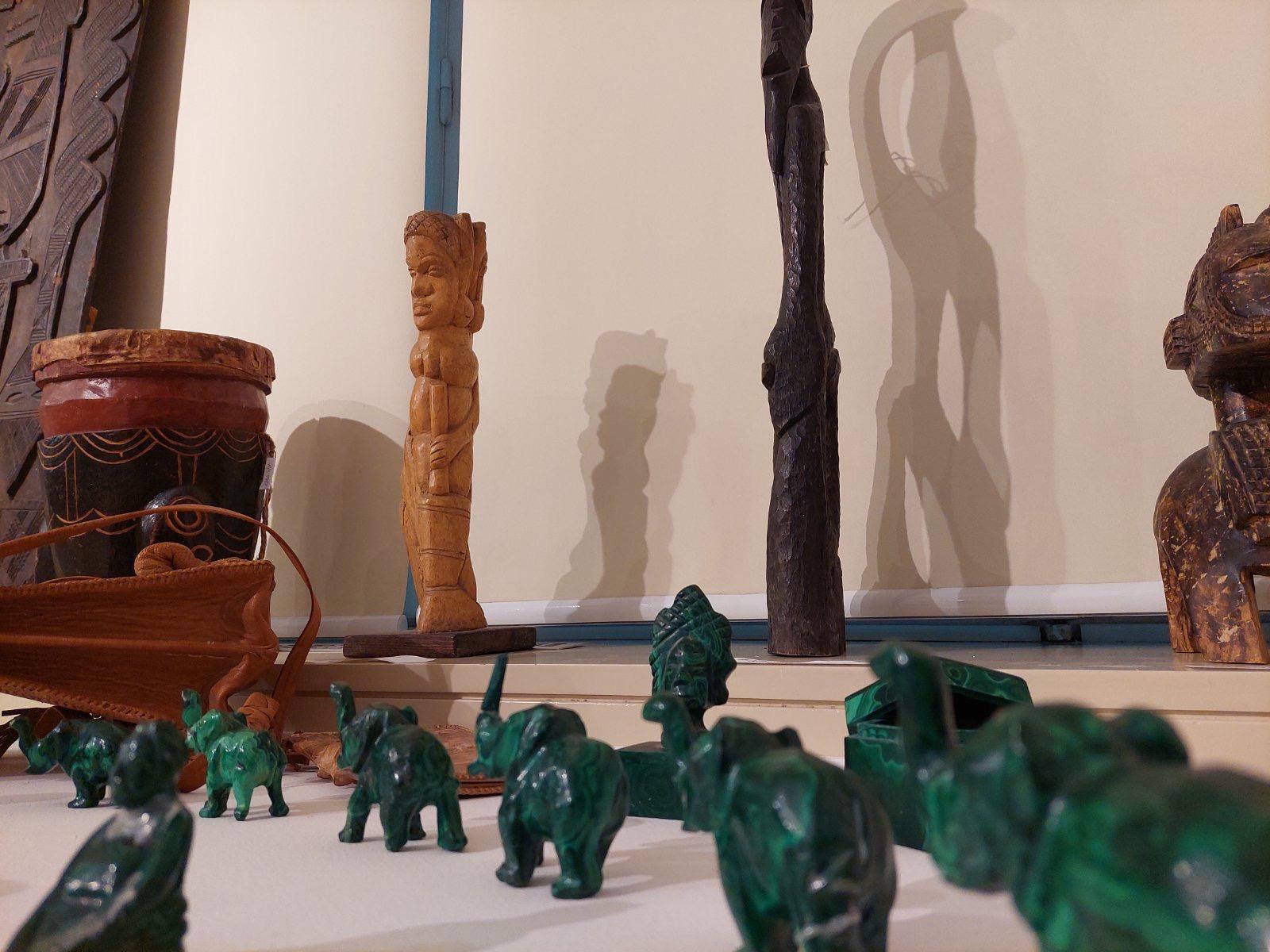 Adligat, Dan Afrike, africka umetnost, slike prosledila Jelena Koprivica