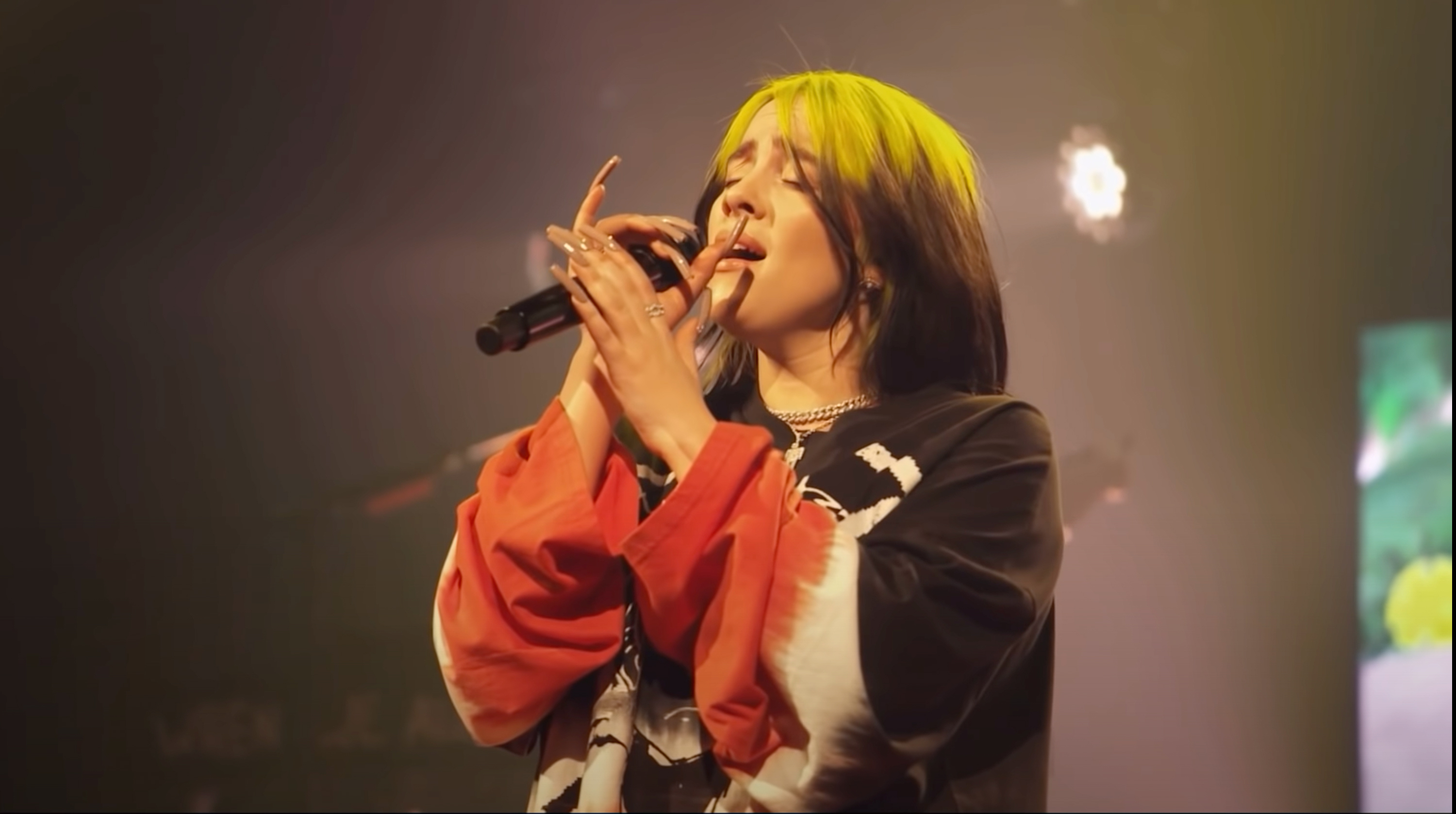 Billie Eilish's live performance at the iHeartRadio virtual convention 2021