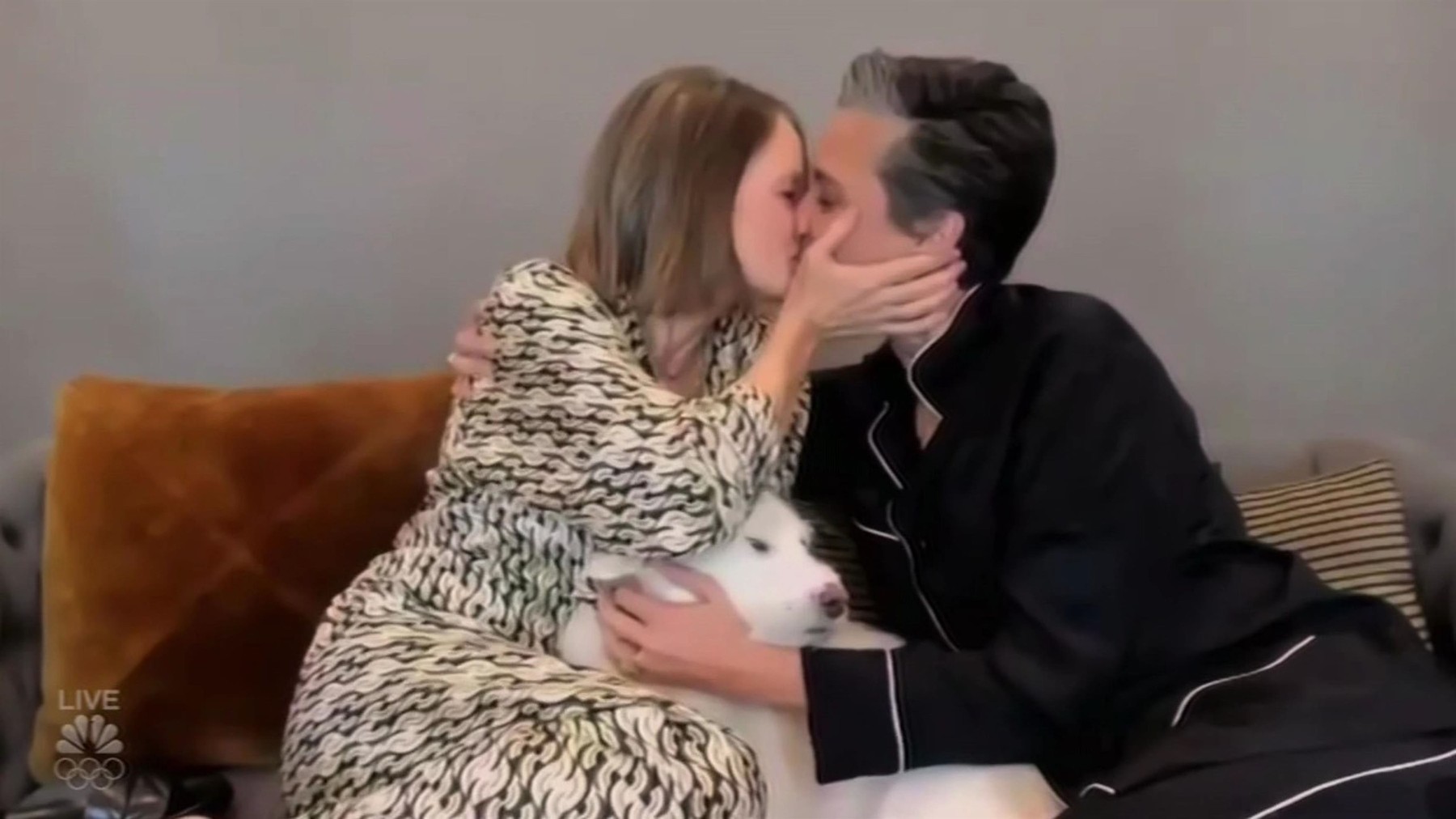 Jodie Foster kisses wife Alexandra Hedison as she wins Best Supporting Actress in a Motion Picture - eight years after coming out in her Golden Globes Cecille B DeMille award speech