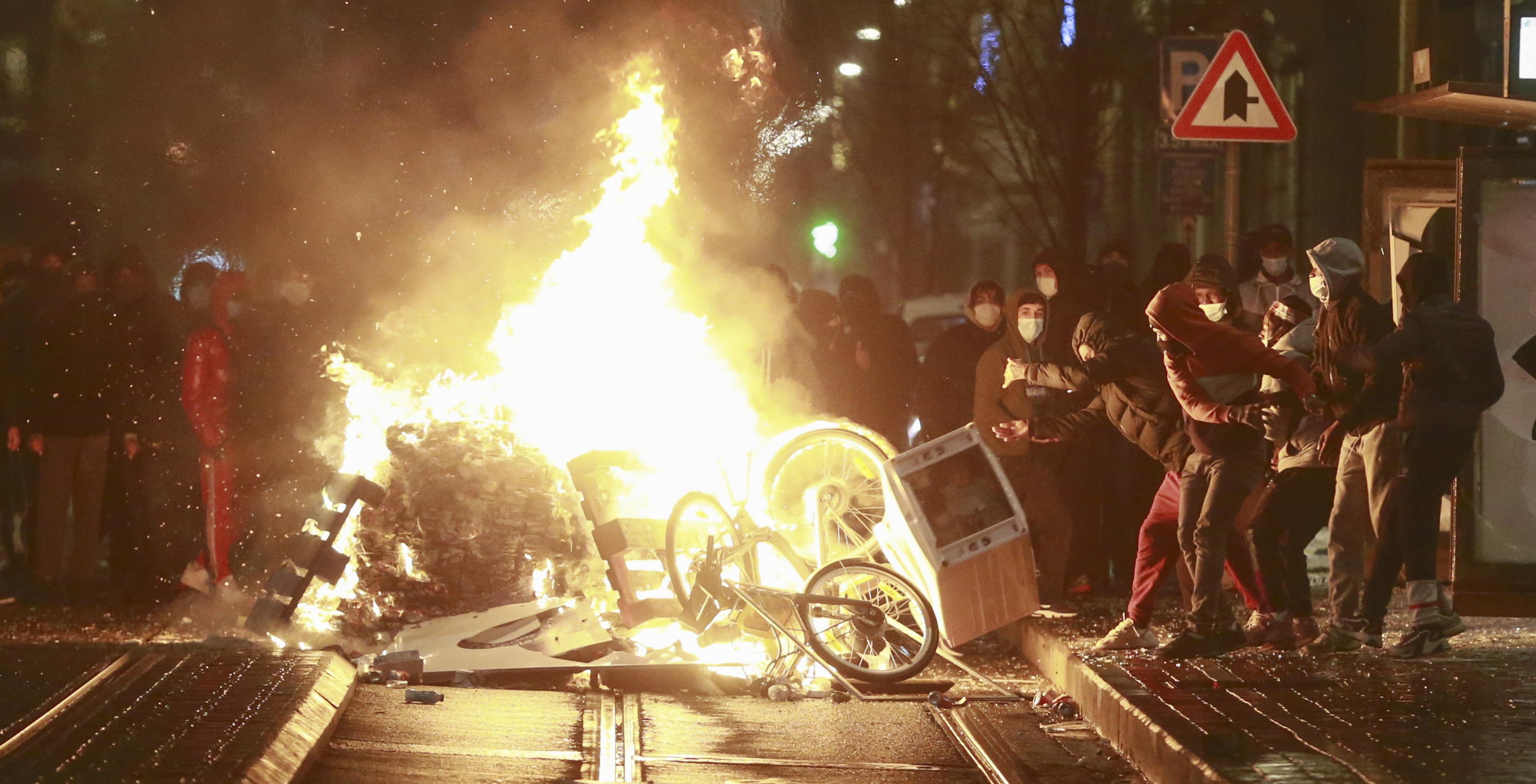 Protests following death of young man an hour after his arrest
