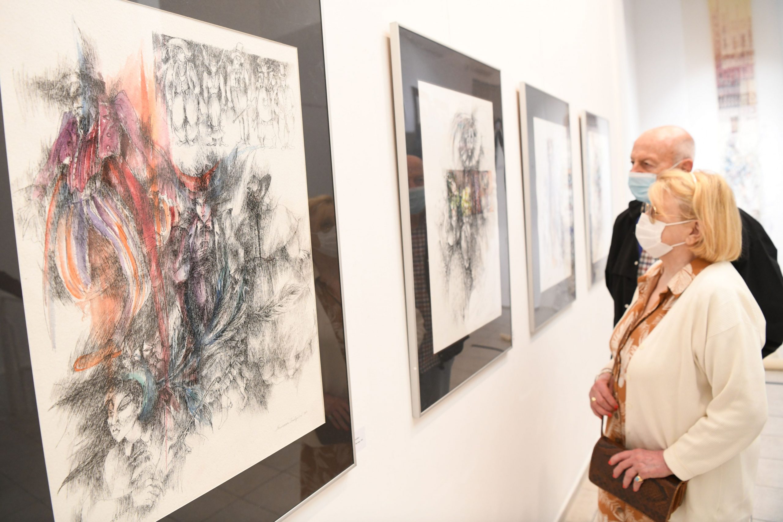 Beograd 18.05.2021. Izložba crteža kostima Milanke Berberović u galeriji Haos Foto: Goran Srdanov/Nova.rs