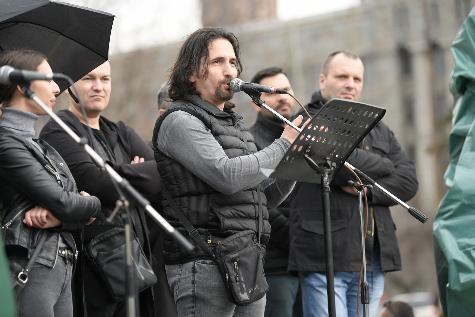 Beograd, 14.03.2021. Protest muzičara ispred Skupštine, muzičari Foto: Dragan Mujan/Nova.rs