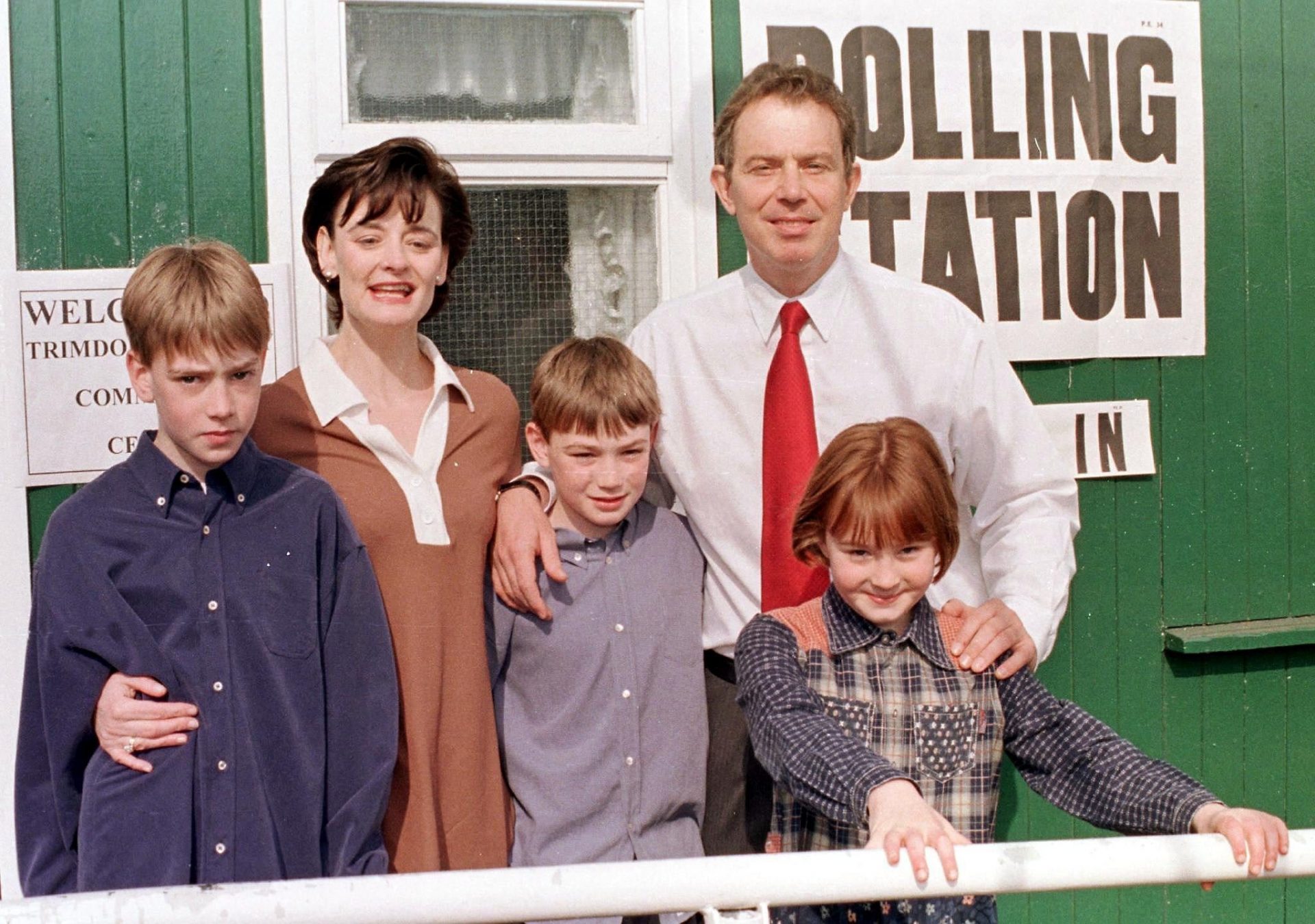 British Labour leader Tony Blair poses with his family, wife Cherie and children Ewan, Nicholas and Kathryn, as the Blairs arrive to cast their vote, 01 May, at Trimdon Collery as Britain goes to the polls to elect a new parliament.
