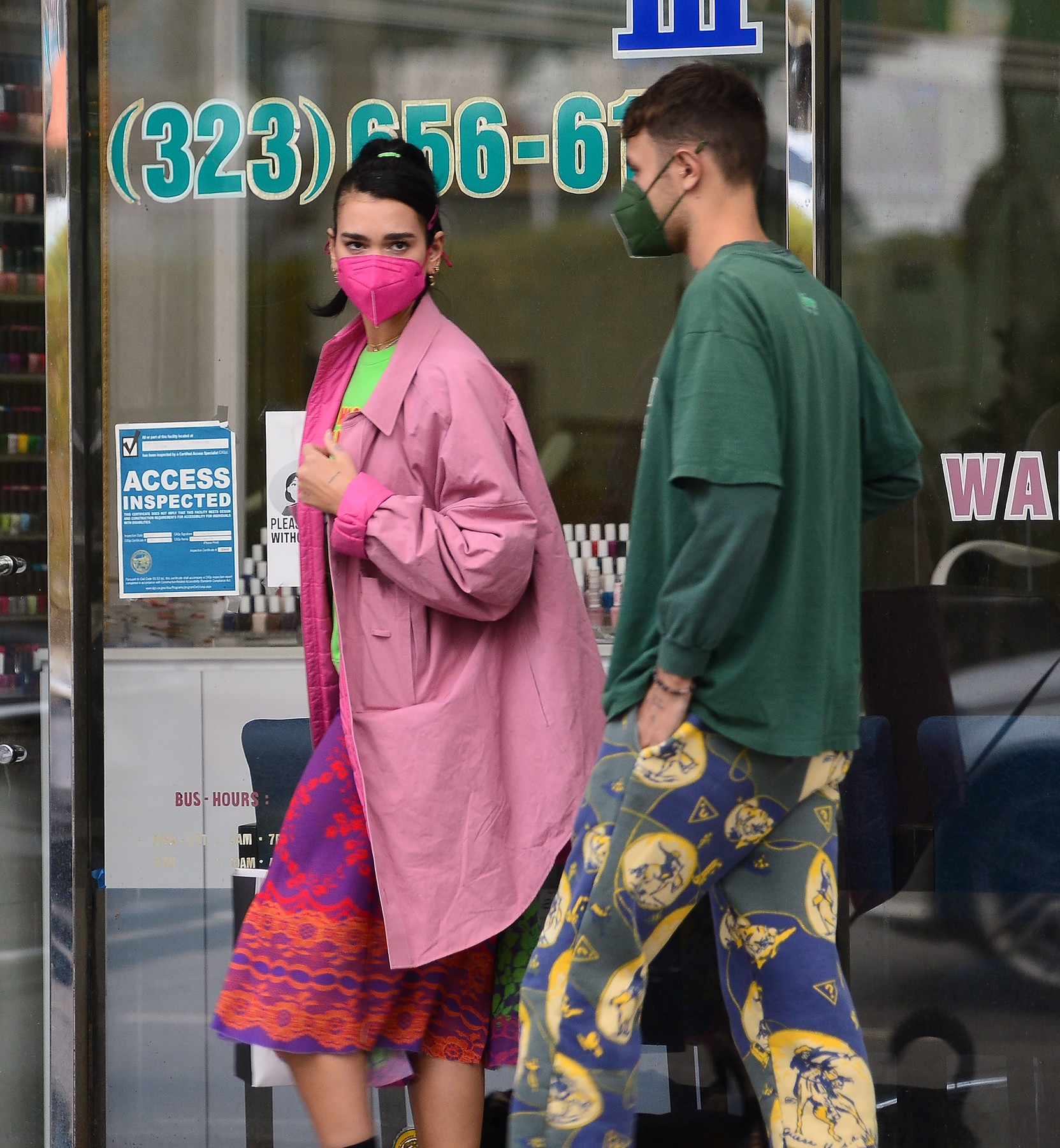 EXCLUSIVE: Dua Lipa and Anwar Hadid are Pictured Leaving a Pet Store in West Hollywood After Picking Up Food for Their Puppy.