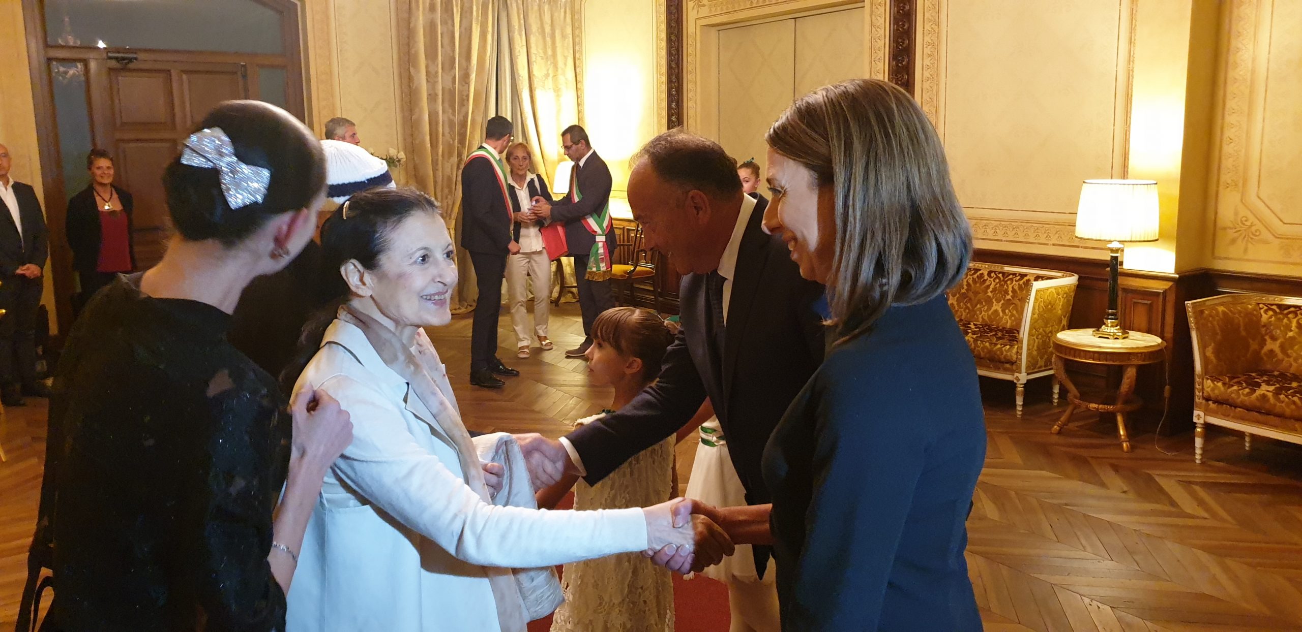 Karla Frači, slike prosledio Matija Jovandić, Aja Jung platila, njene su fotografije