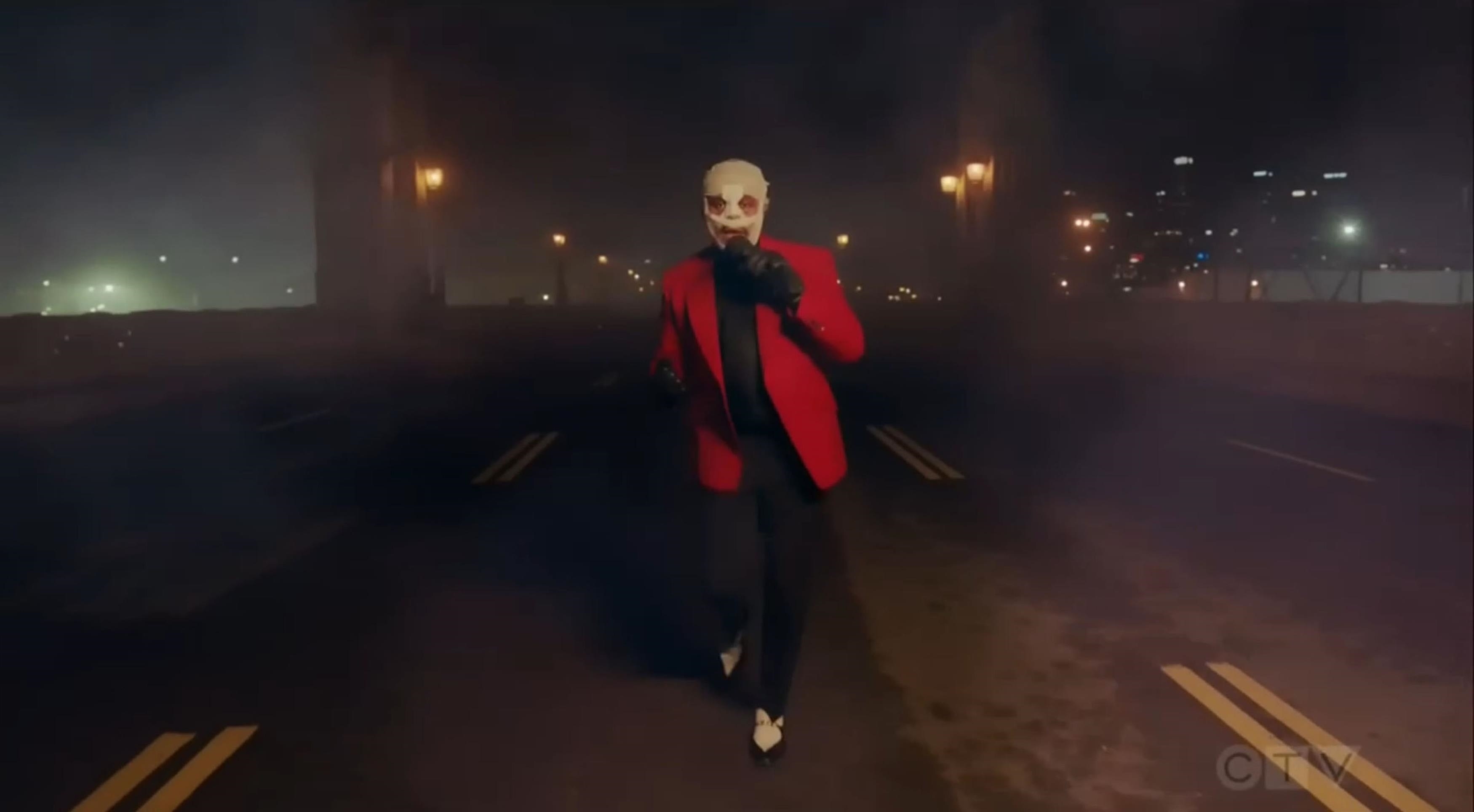 The Weeknd appears with bizarrely bandaged face at 2020 American Music Awards.