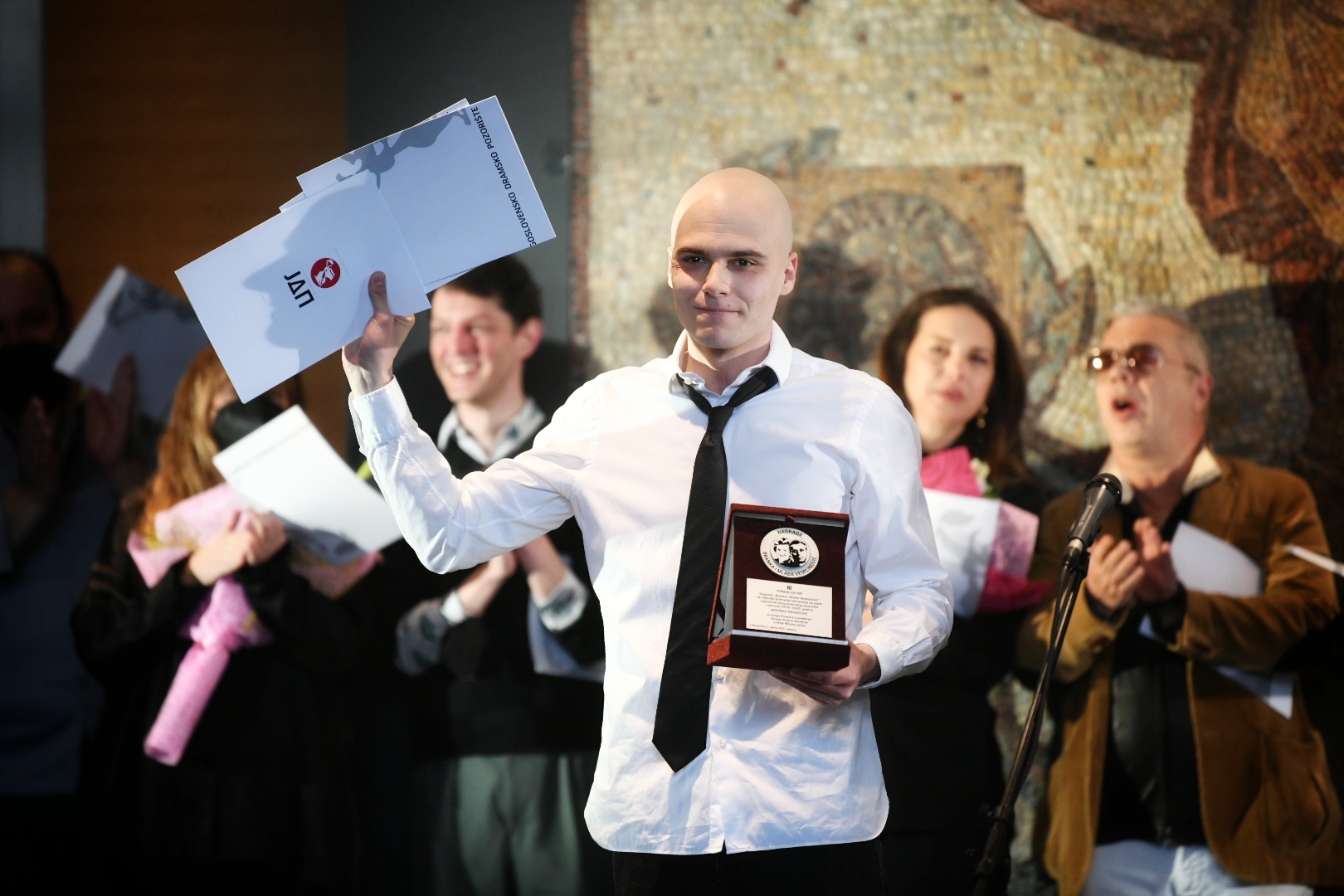 Beograd, 03.04.2021. Jugoslovensko dramsko pozorište, Dan JDP i dodela nagrada, prvi put se dodeljuje nagrada Nebojsa Glogovac, Glumac Miodrag Dragičević prvi je laureat novoustanovljene Nagrade "Nebojša Glogovac" Foto: Vesna Lalić/Nova.rs