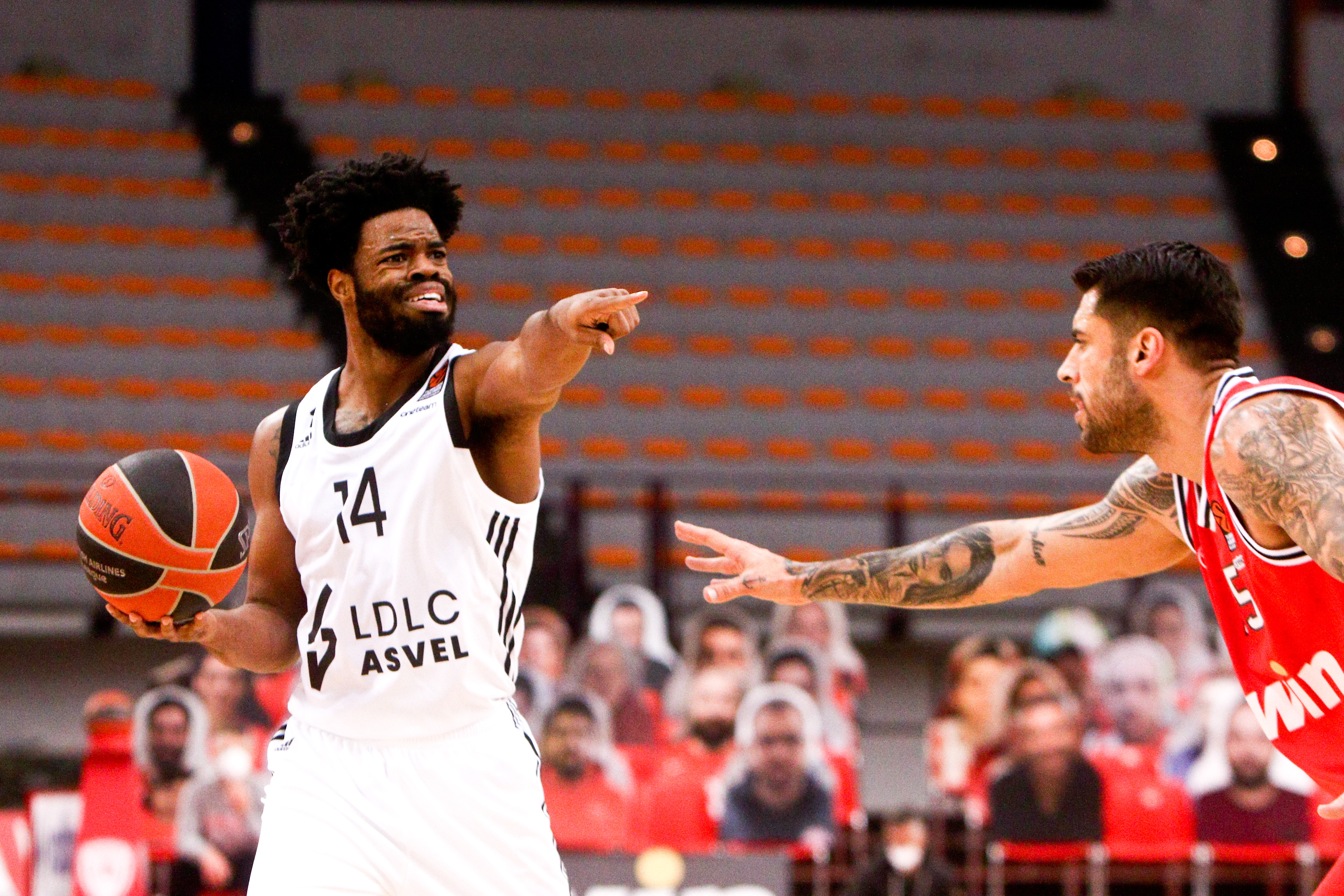 Olympiacos Piraeus vs LDLC Asvel Villeurbanne