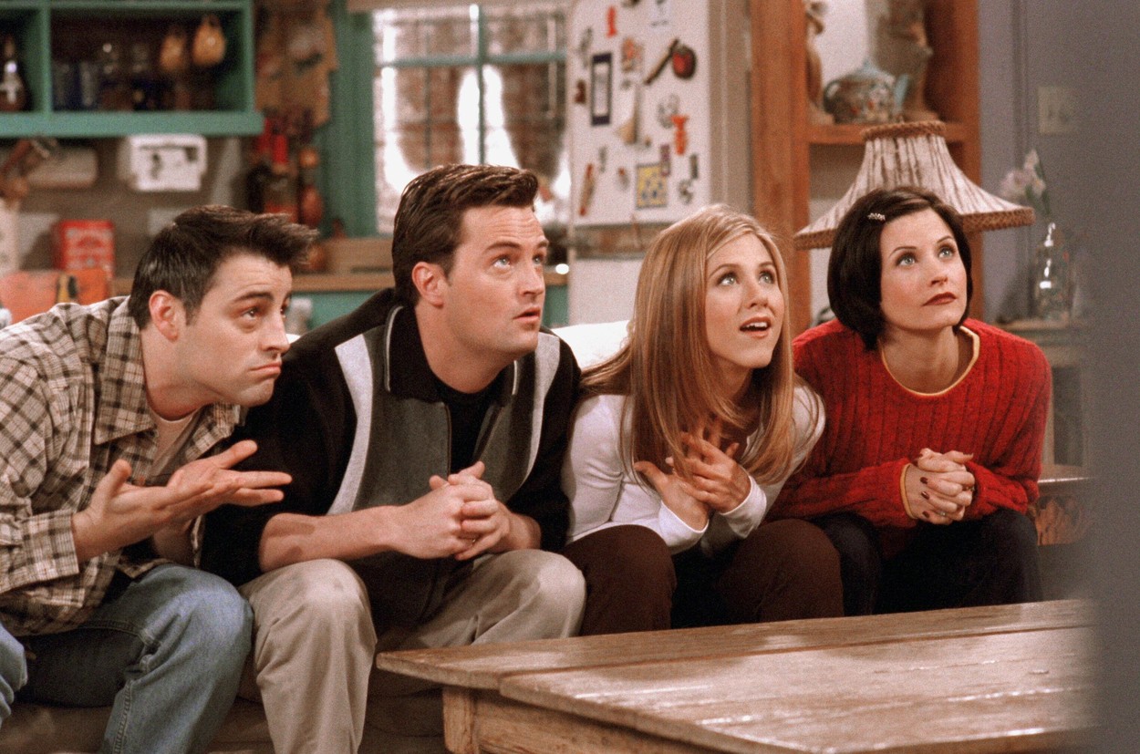 Matt LeBlanc , Matthew Perry , Jennifer Aniston  and Courteney Cox