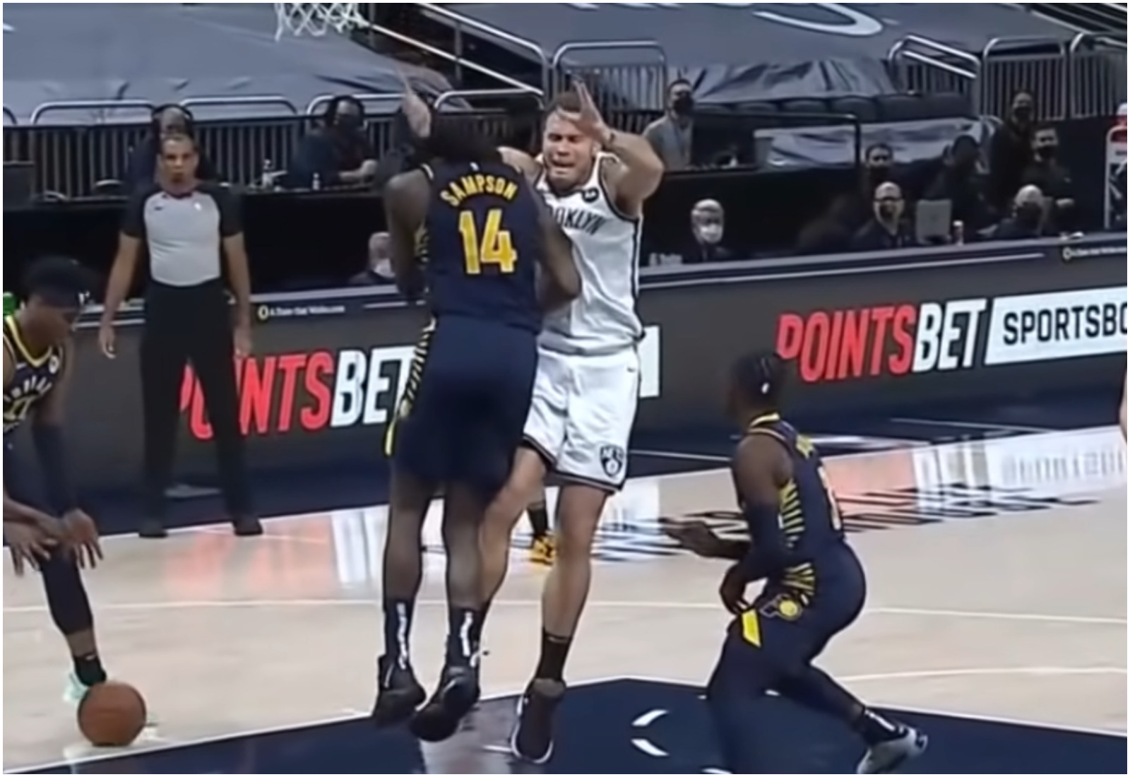 Foto: Screenshot Youtube  DUNKFEST NBA