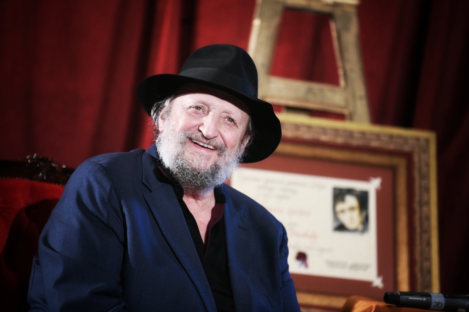 Beograd 27. februar 2021. Dodela Dobricinog prstena glumcu Petru Bozovicu u Narodnom pozorištu, u foajeu Scene Rasa Plaovic Foto:Vesna Lalić/Nova.rs