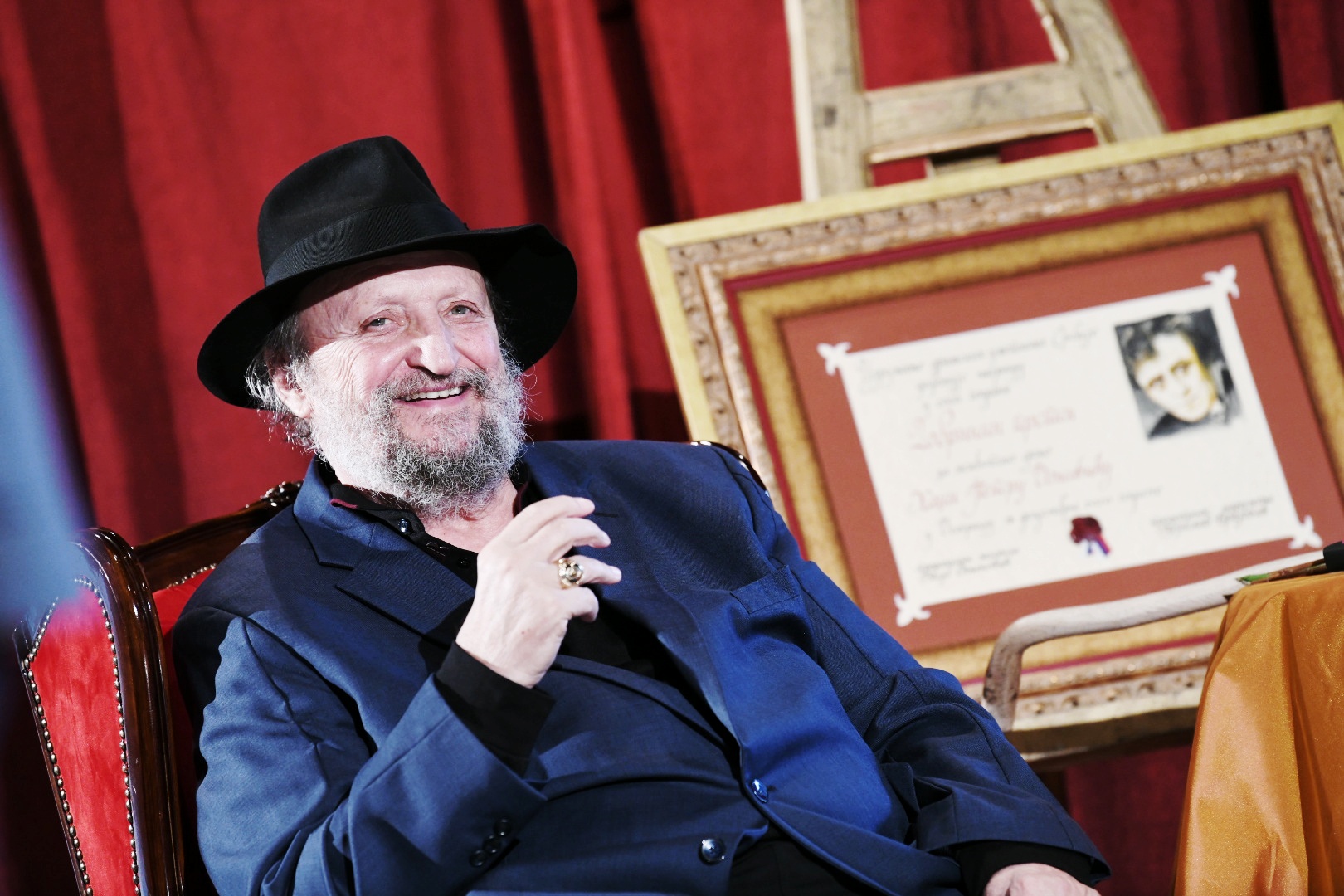 Beograd 27. februar 2021. Dodela Dobricinog prstena glumcu Petru Bozovicu u Narodnom pozorištu, u foajeu Scene Rasa Plaovic Foto:Vesna Lalić/Nova.rs