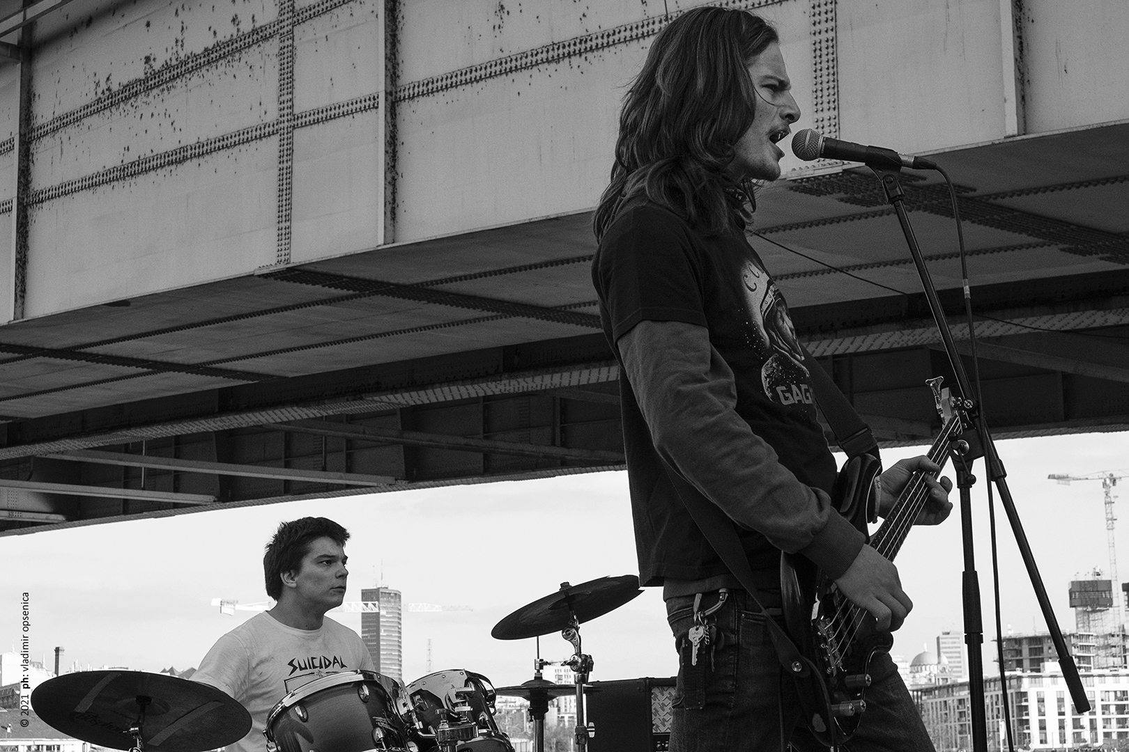 Punk &amp; skate 

Ispod Brankovog mosta

Koncert otvorio punk band Bednici, a zatvorio band Plavi

poslednji dan februara 2021, nedelja

© 2021 ph: vladimir opsenica