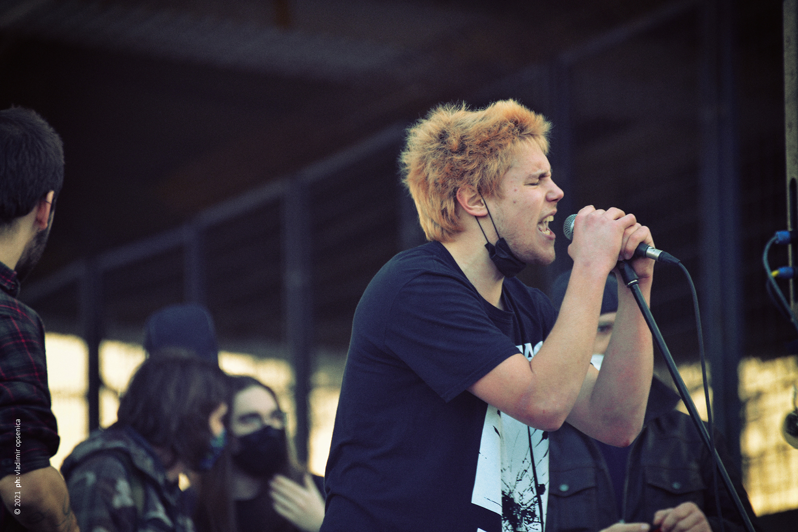 Punk &amp; skate 

Ispod Brankovog mosta

Koncert otvorio punk band Bednici, a zatvorio band Plavi

poslednji dan februara 2021, nedelja

© 2021 ph: vladimir opsenica