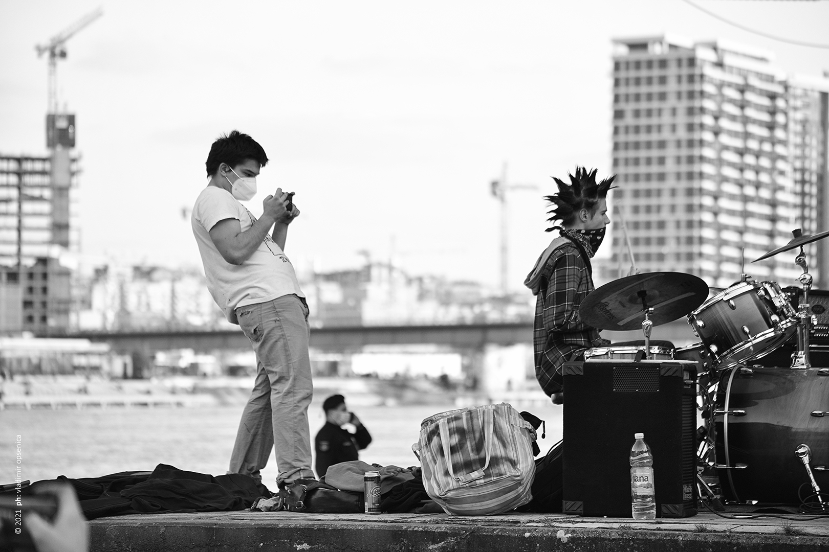 Punk &amp; skate 

Ispod Brankovog mosta

Koncert otvorio punk band Bednici, a zatvorio band Plavi

poslednji dan februara 2021, nedelja

© 2021 ph: vladimir opsenica