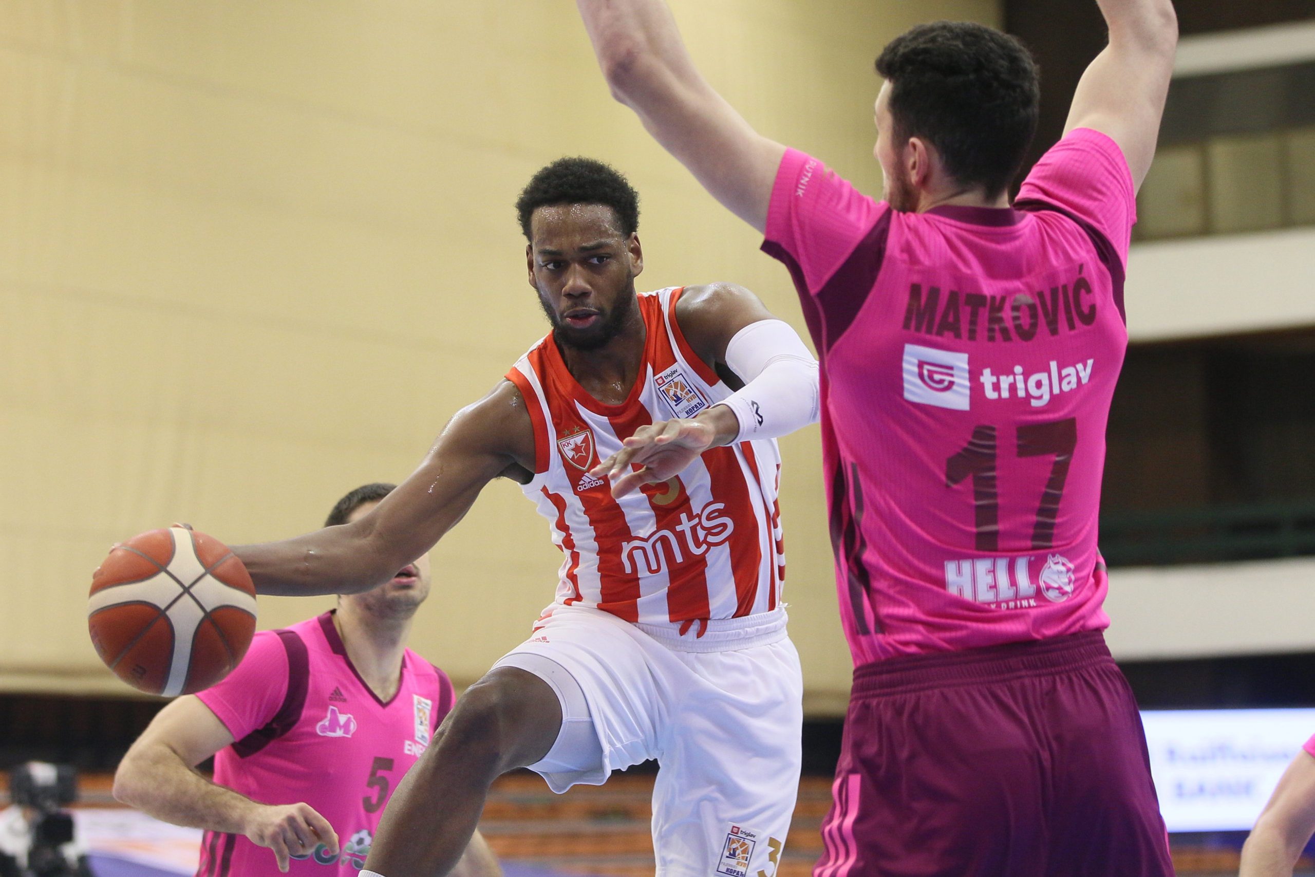 MEGA vs CRVENA ZVEZDA
Novi Sad, 14.02.2021.
Kosarka finale kup radivoja koraca