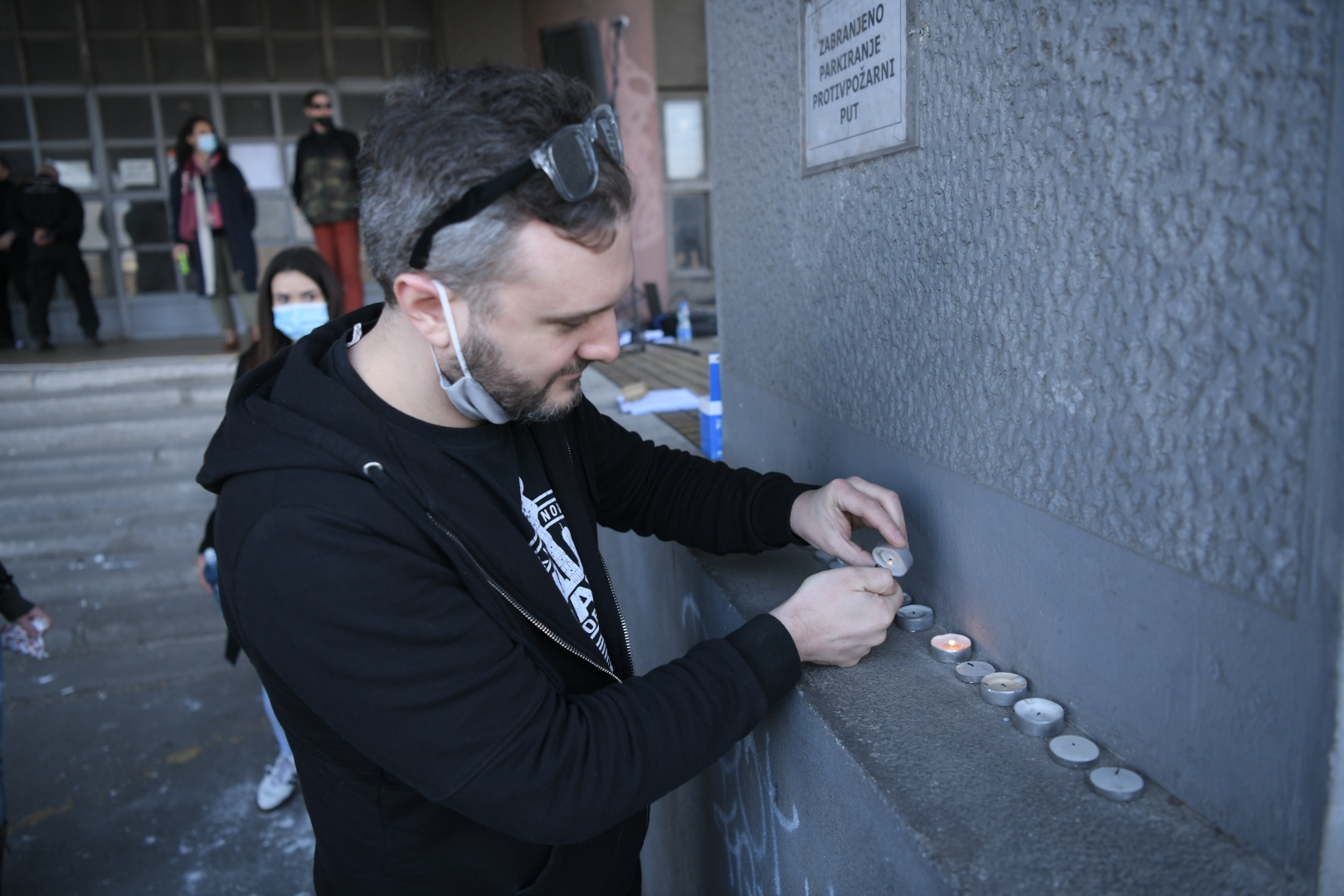 beograd 27 3 2021 Skup umetnika koji moraju da napuste zgradu BIGZ