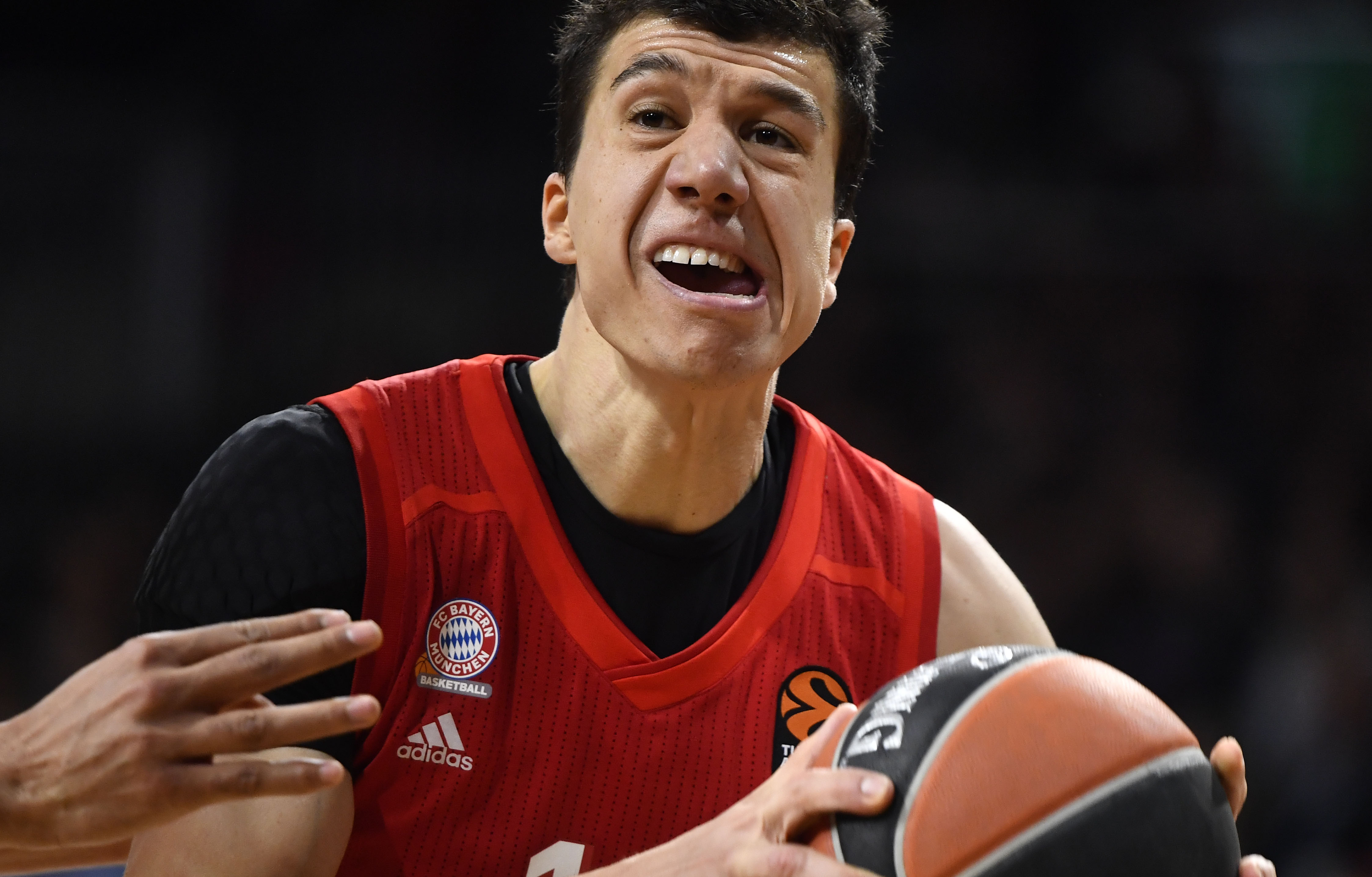 epa08201251 Munich's Vladimir Lucic in action during the Euroleague basketball match between Bayern Munich a?nd Valencia Basket in Munich, Germany, 07 February 2020.  EPA-EFE/LUKAS BARTH-TUTTAS
