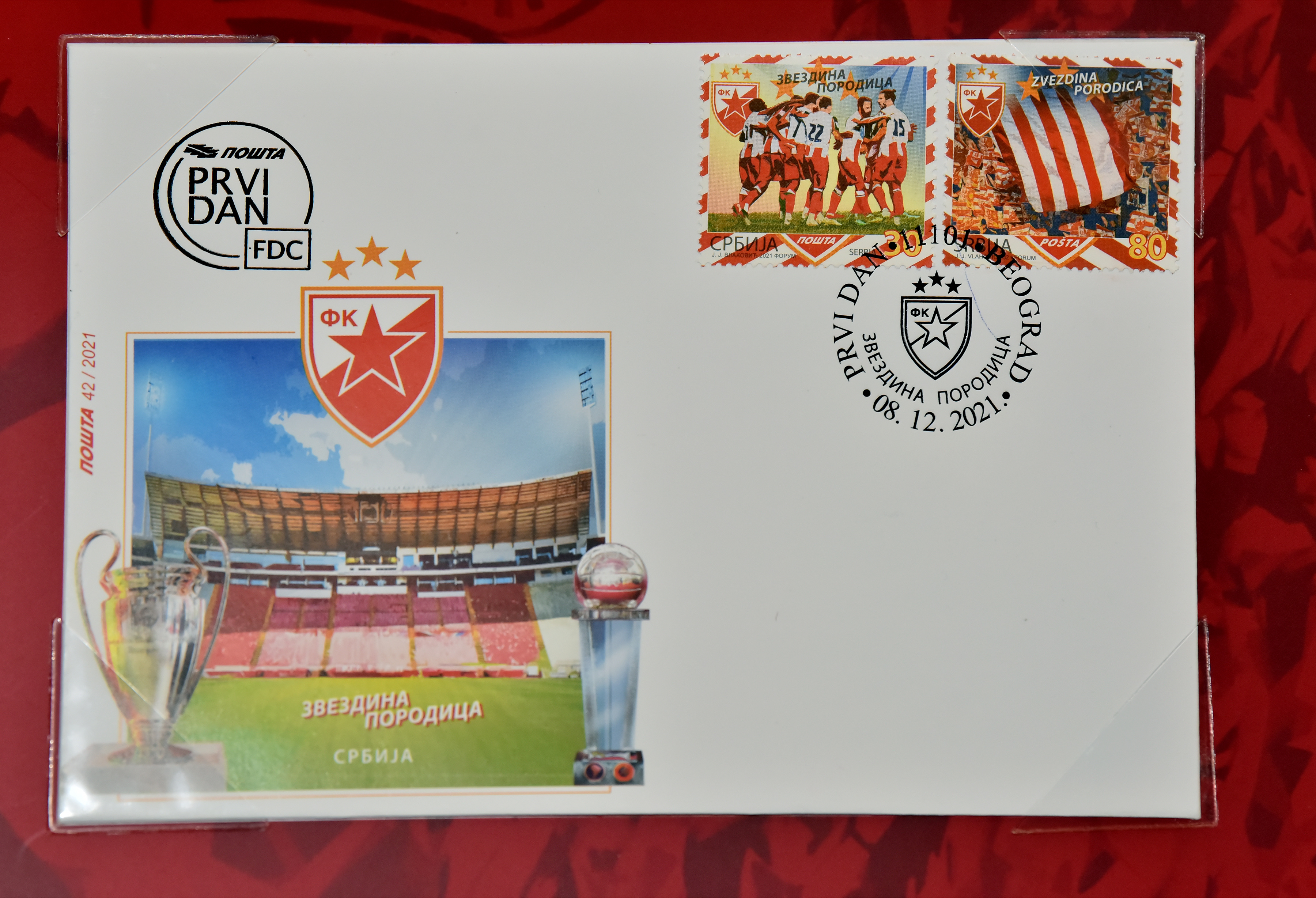 Beograd, 27. decembra 2021 - Svecana promocija filatelistickog izdanja "Zvezdina porodica" i najava sire saradnje Poste Srbije i FK Crvena zvezda.. FOTO TANJUG/ MILOS MILIVOJEVIC/bs