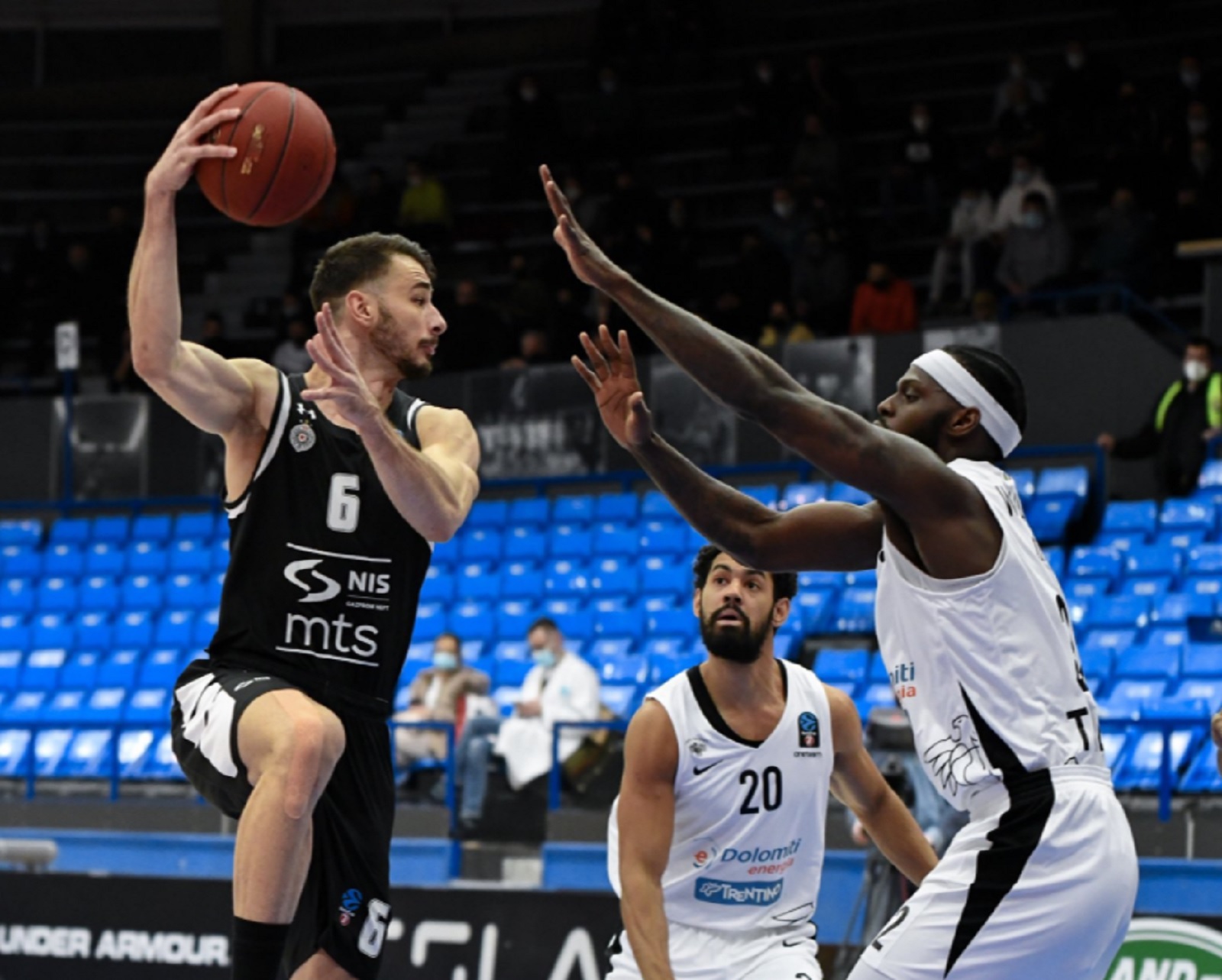 dangubic partizan publika