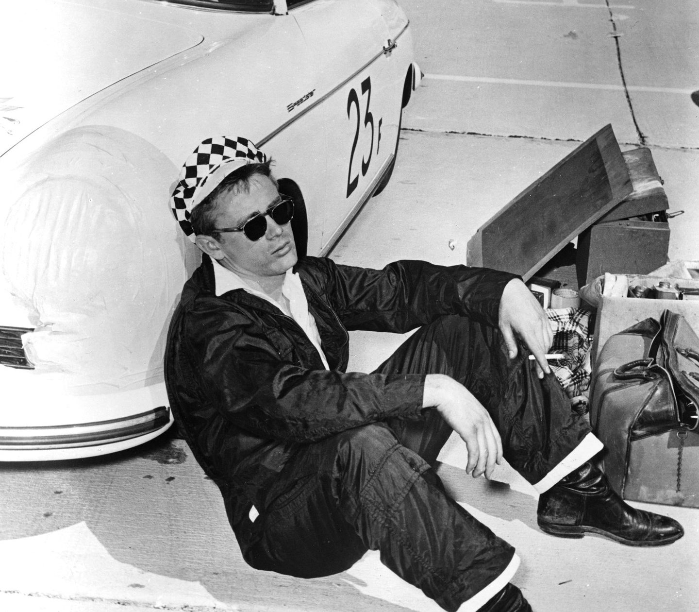 James Dean, circa 1950s,Image: 98245359, License: Rights-managed, Restrictions: For usage credit please use; Courtesy Everett Collection, Model Release: no, Credit line: Courtesy Everett Collection / Everett / Profimedia