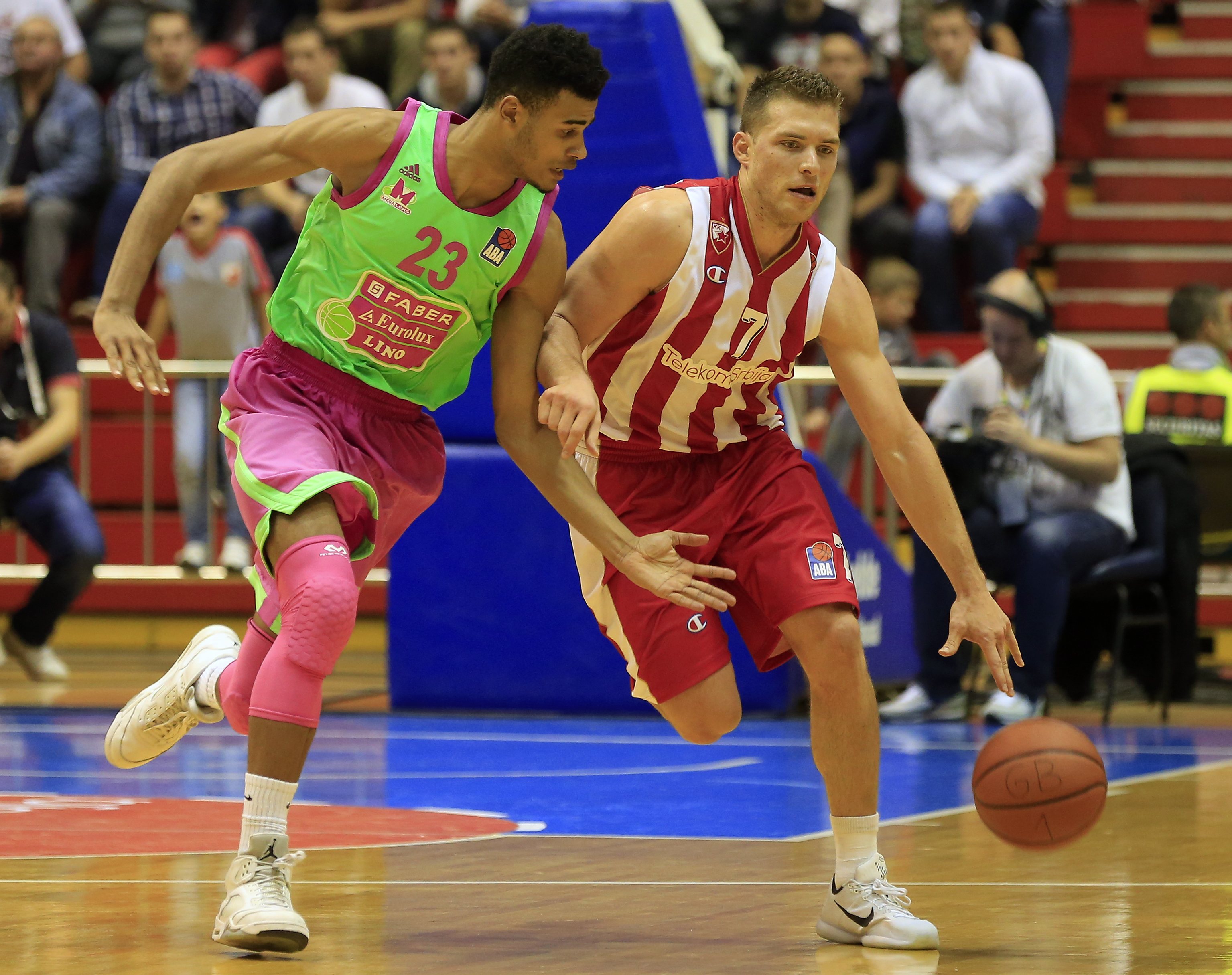Kosarka ABA League season 2015-2016
Crvena Zvezda v Mega Leks
Gal Mekel (R) and Timothé Luwawu-Cabarrot
Beograd, 01.10.2015.
foto: Srdjan Stevanovic/Starsportphoto©