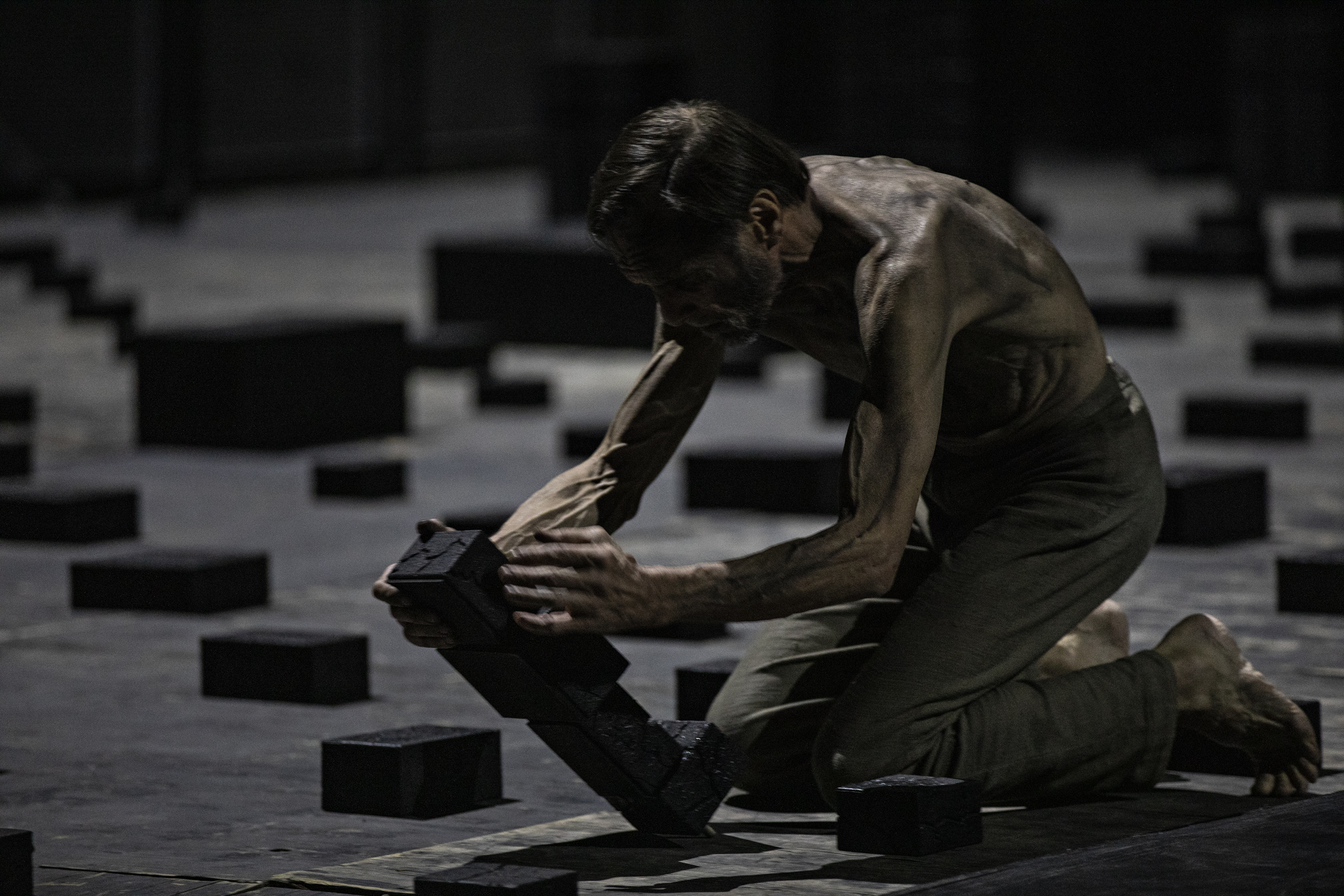 Kompanija Akrama Kana, Beogradski festival igre, Nadmudrivanje đavola