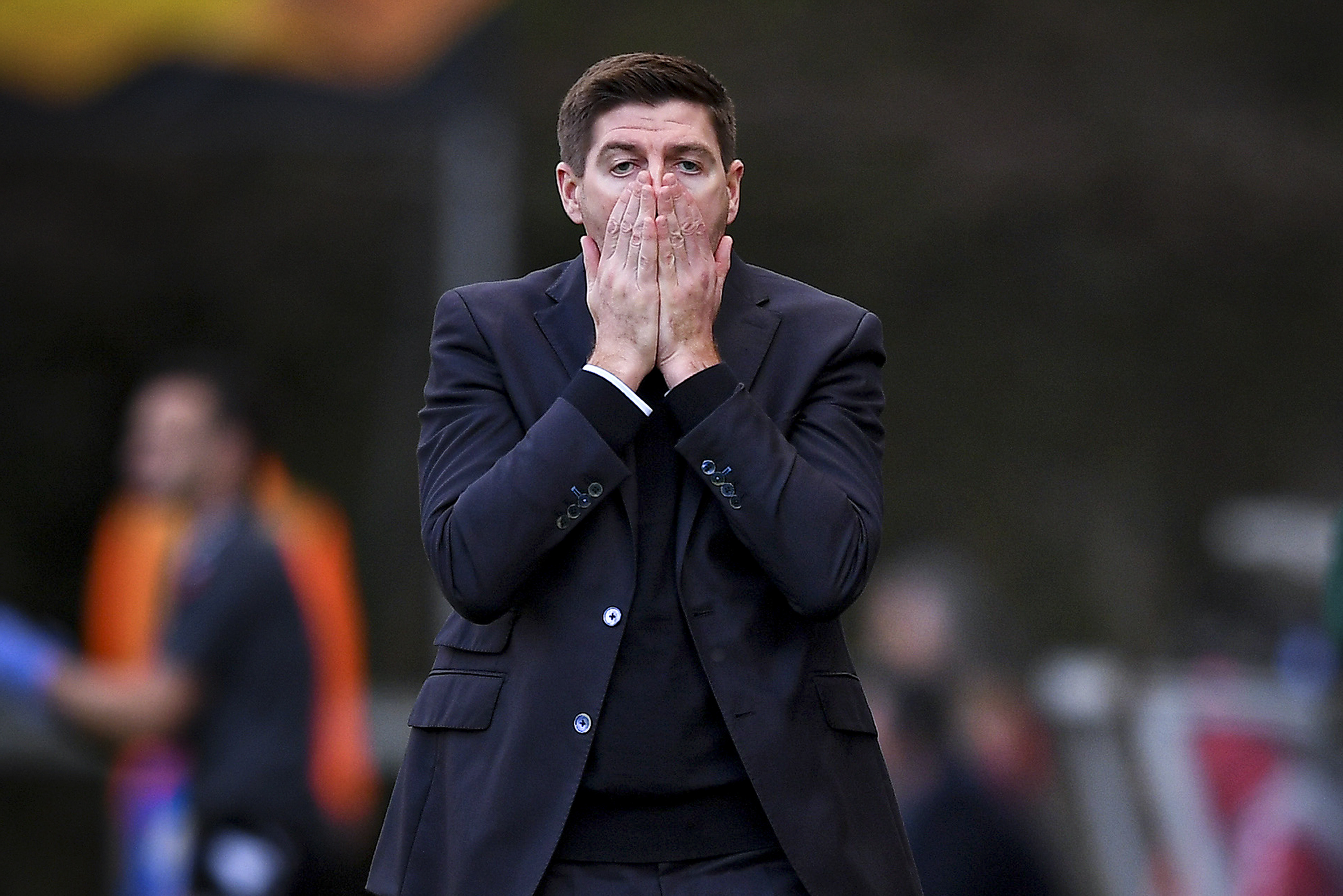 epa08250225 Glasgow Rangers´s head coach Steven Gerrard during their UEFA Europa League match at Municipal de Braga Stadium in Braga, Portugal, 26 February 2020.  EPA-EFE/HUGO DELGADO
