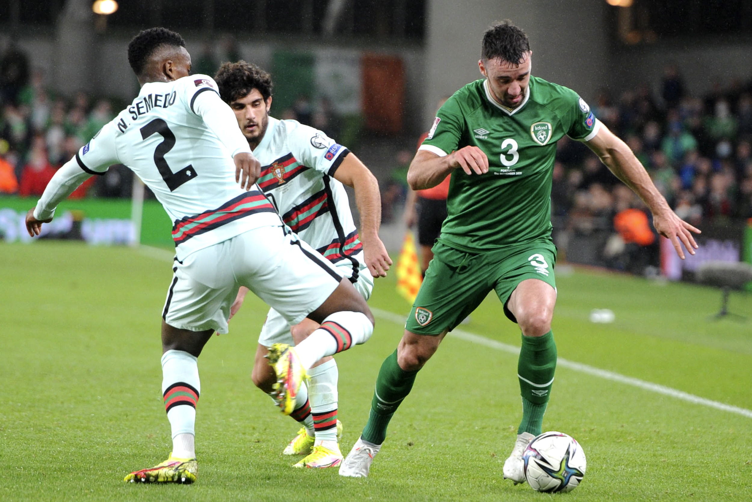 Fudbalska reprezentacija Irske, Portugala