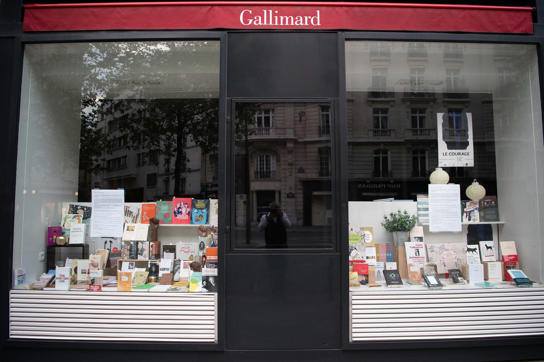 General view of Gallimard store on April 24, 2020 in Paris, France.,Image: 515037685, License: Rights-managed, Restrictions: , Model Release: no, Credit line: Niviere David/ABACAPRESS.COM / Abaca Press / Profimedia