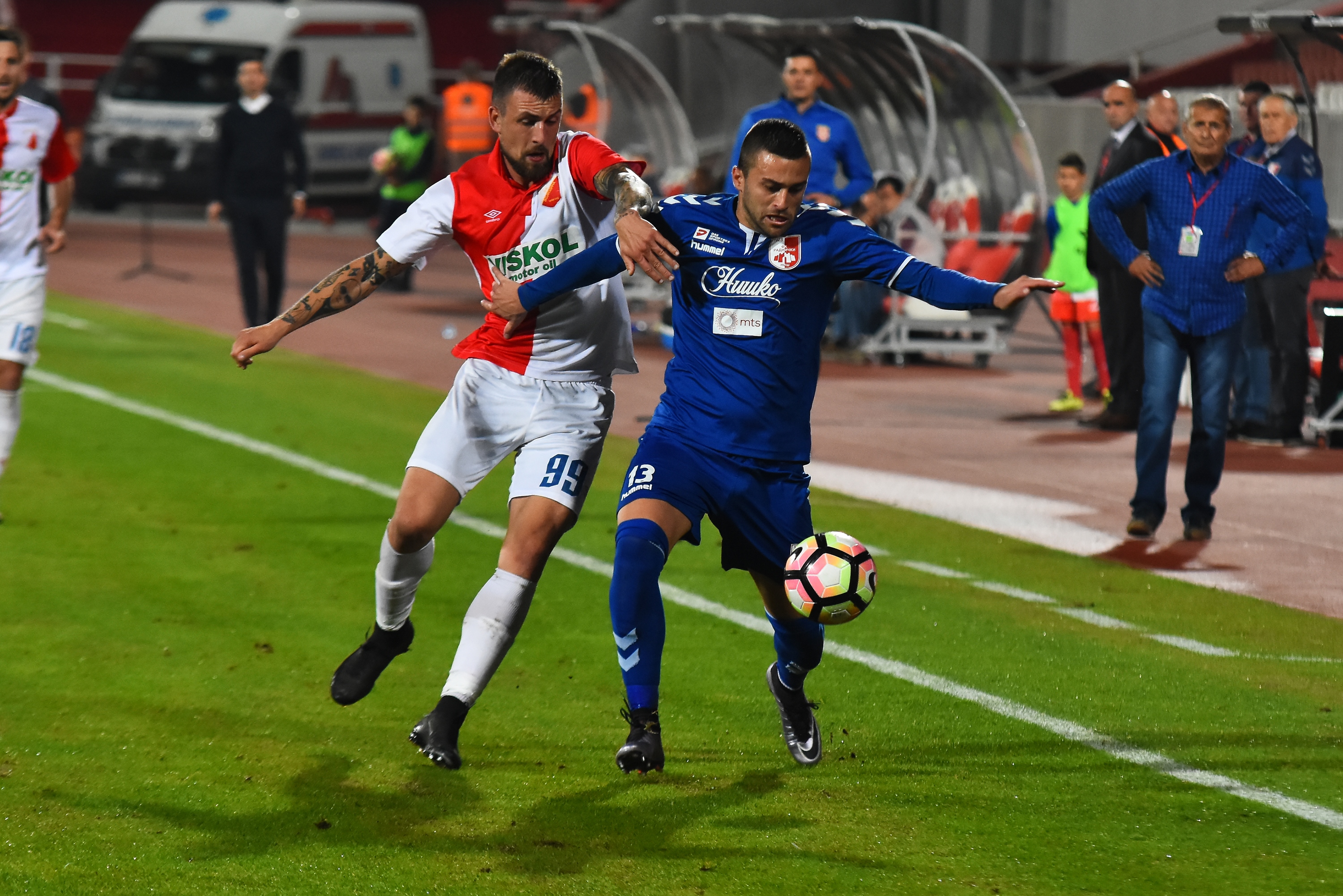 Fudbal Soccer
Fudbalska utakmica super lige Srbije FK Vojvodina FK Radnicki Nis
Stadion Karadjordje
Stefan Mihajlovic(L) Aksentijevic Nikola(R)
Novi Sad 20.10.2017
Foto:Nenad Mihajlovic/Starsportphoto