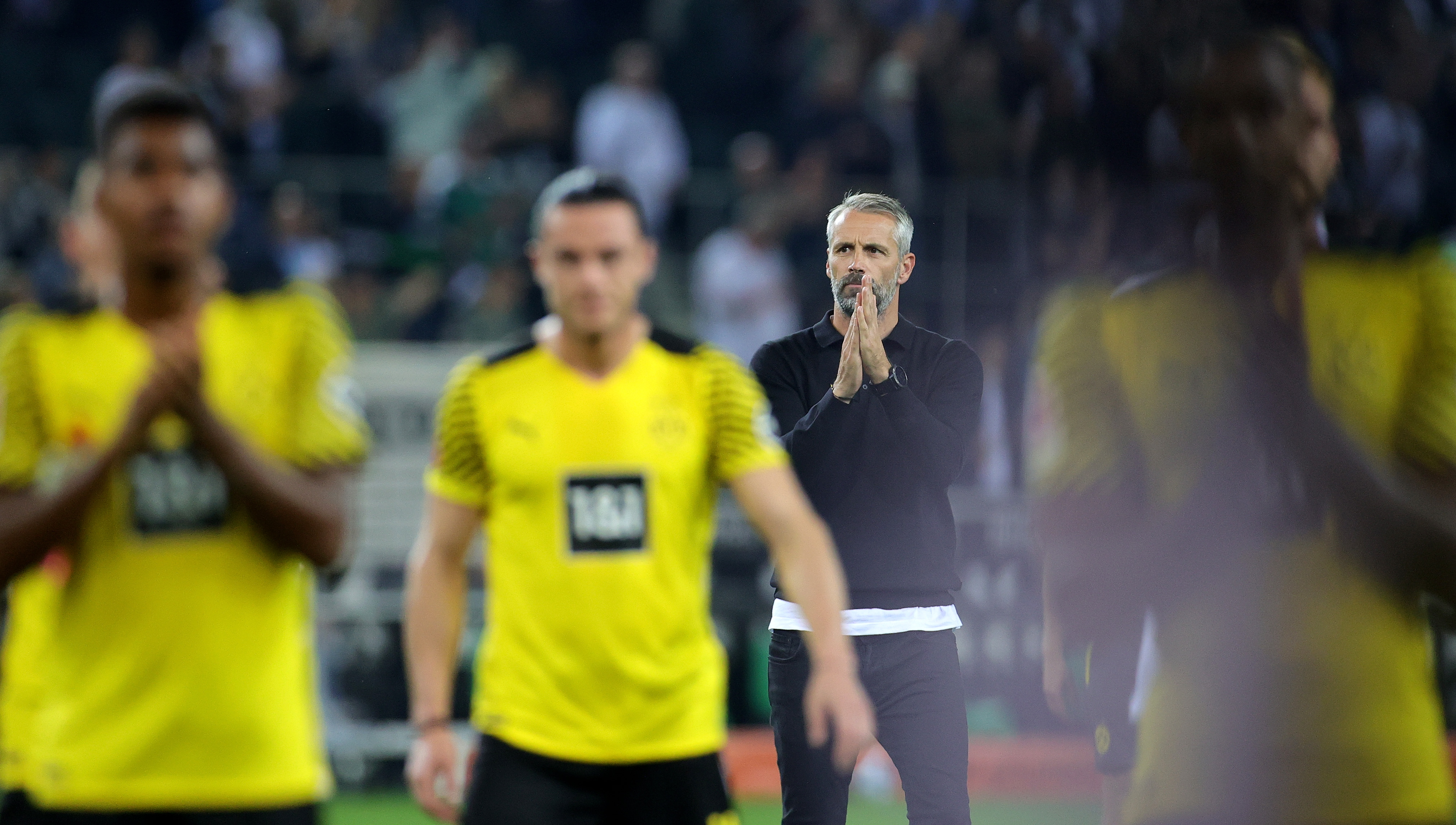 Borussia Moenchengladbach vs Borussia Dortmund