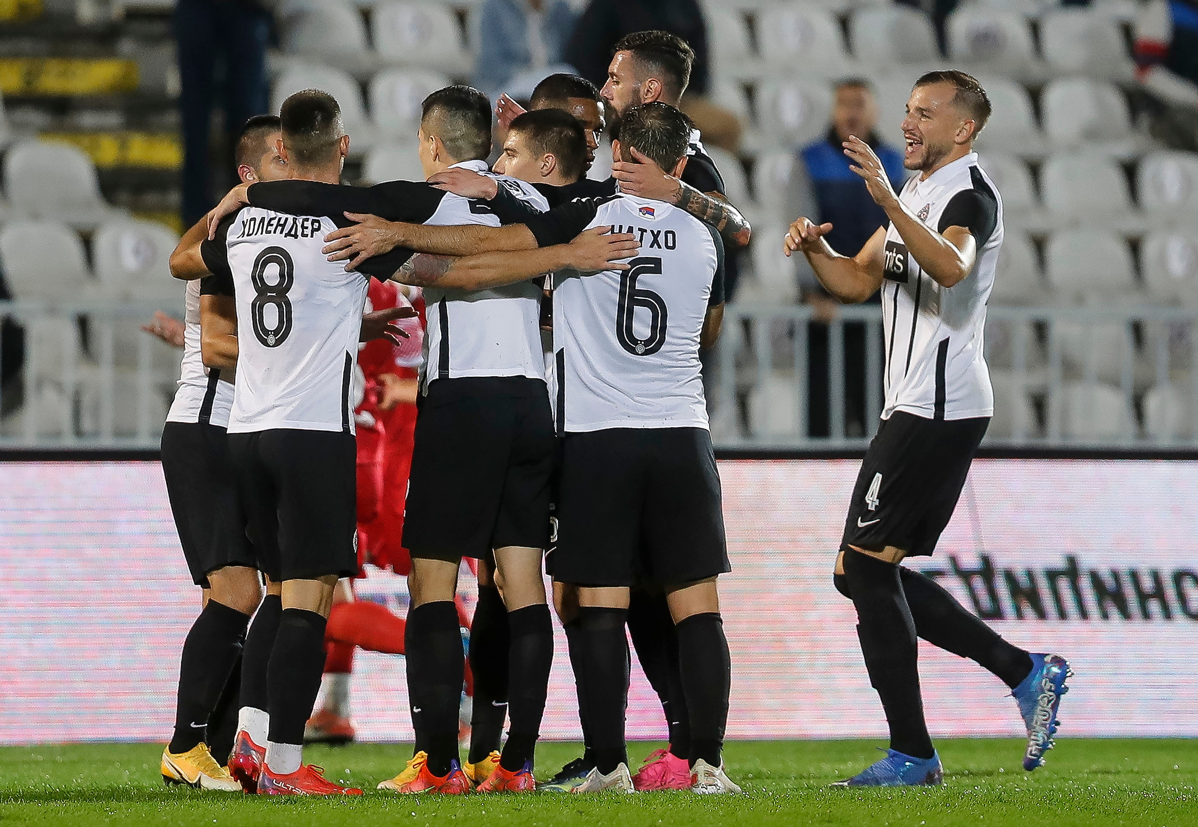 from left Marko Zivkovic Filip Holender Slobodan Urosevic Nikola Terzic Bibras Natkho Natcho Aleksandar Scekic Sinisa Sanicanin celebrate 
Fudbal-Super League Season 2021/2022
FK Partizan v Radnicki Nis
Beograd, 29.08.2021.
foto: Starsport.rs ©