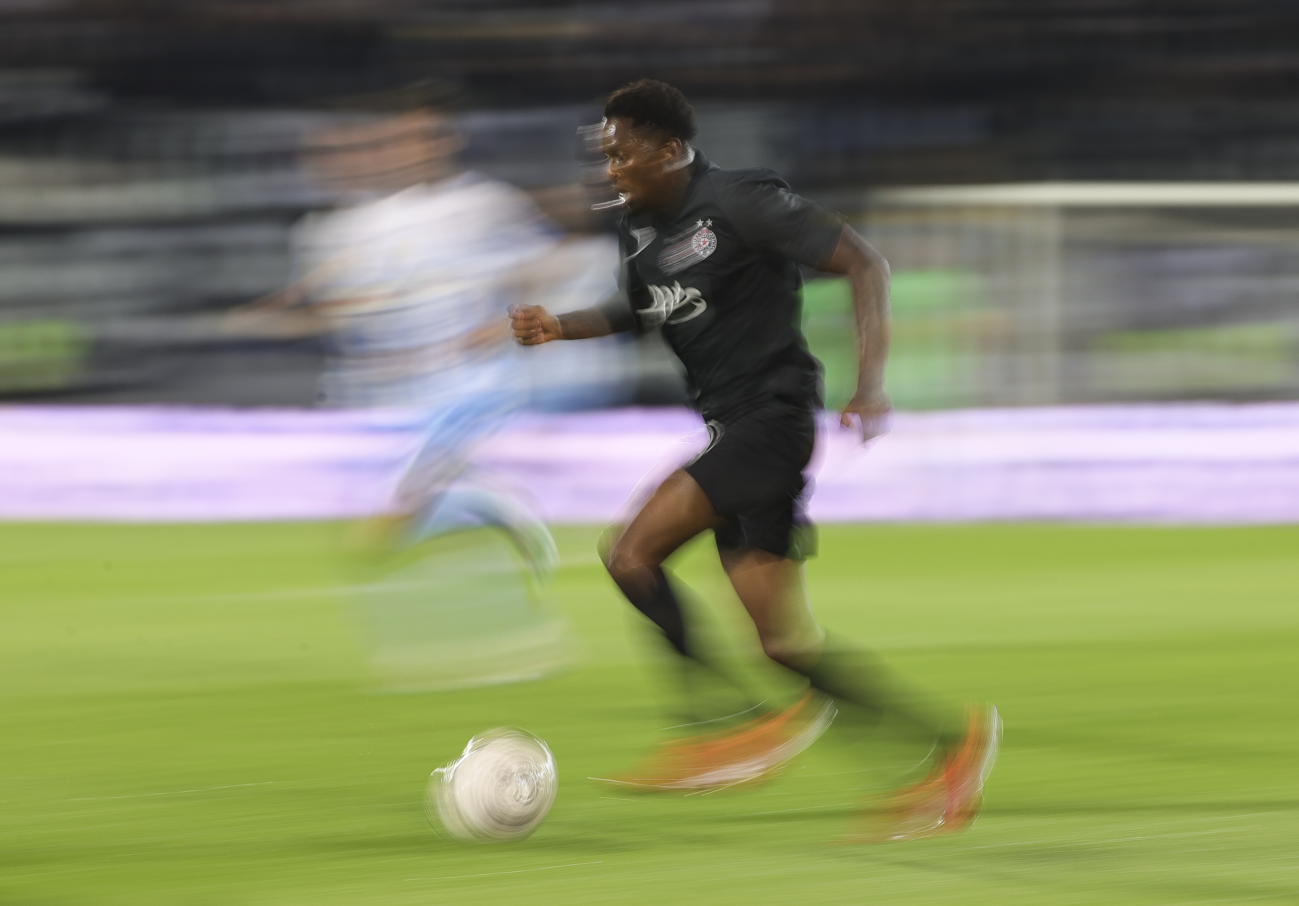 Kvinsi Menig, FK Partizan, FK Spartak