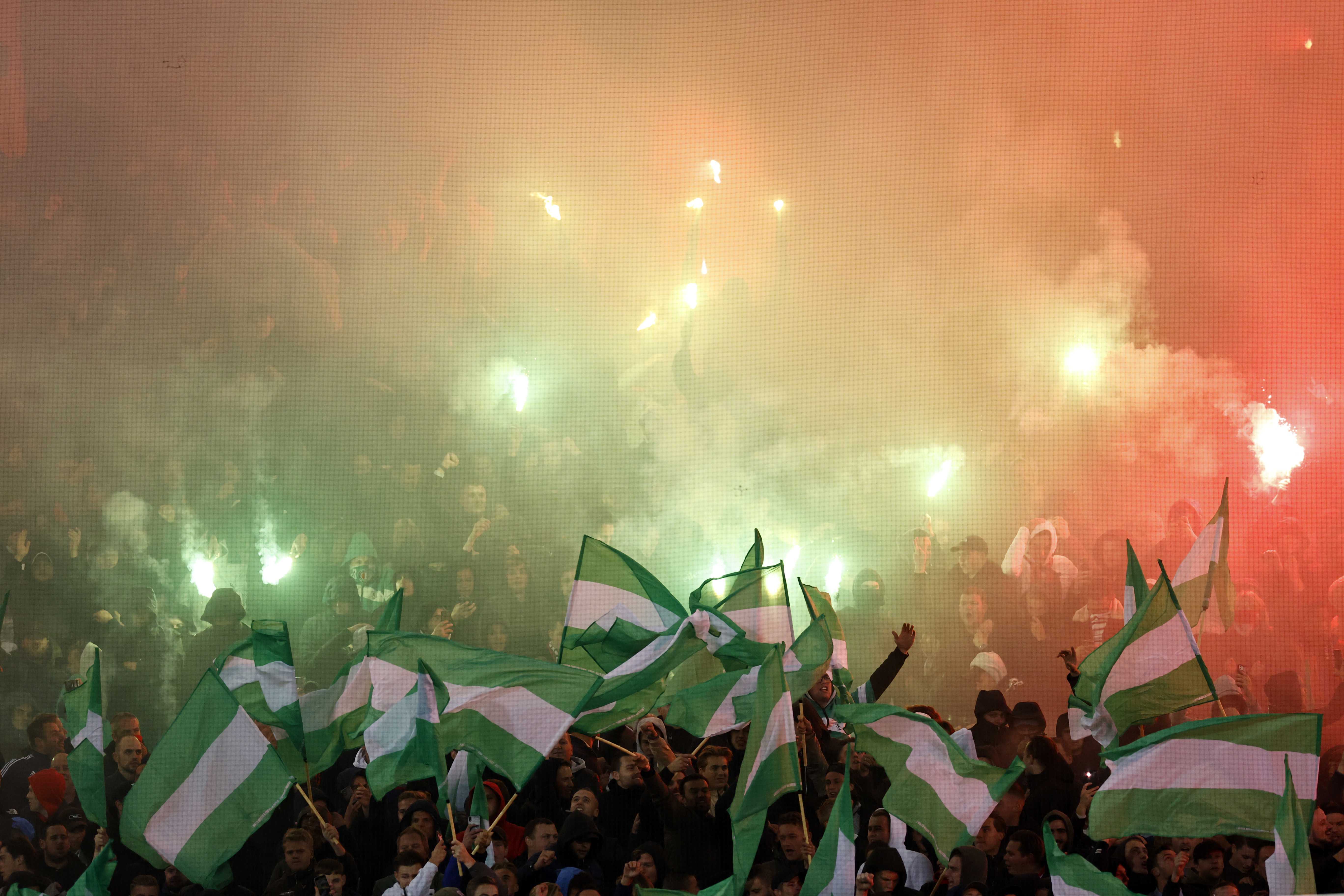 epaselect epa09498631 Feyenoord fans light flares during the UEFA Europa Conference League group stage soccer match between Feyenoord and Slavia Prague at de Kuip in Rotterdam, Netherlands, 30 September 2021.  EPA-EFE/MAURICE VAN STEEN