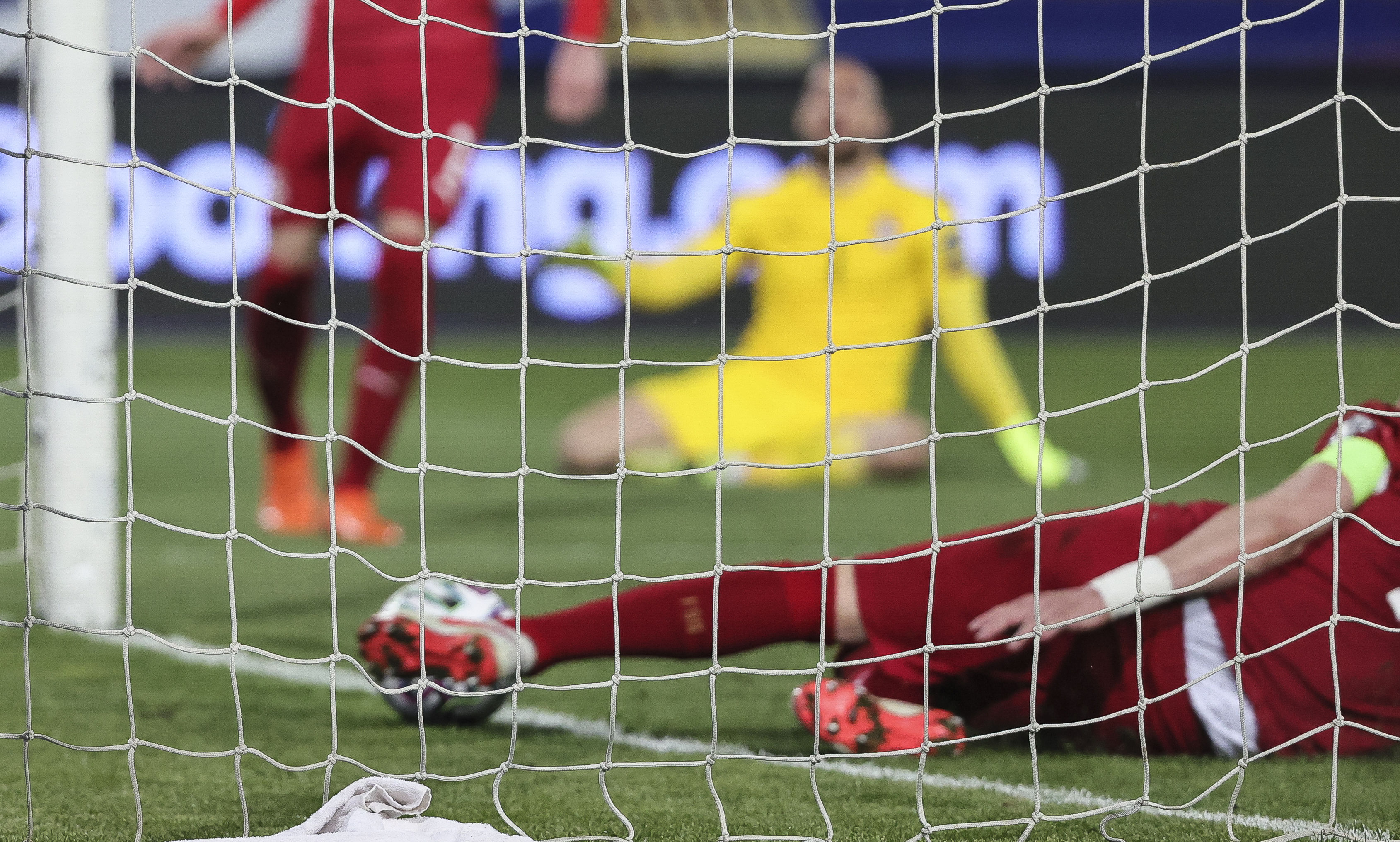 Stefan Mitrovic try to save goal from the line
Fudbal-FIFA World Cup 2022 Qualifiers-Reprezentacija Srbije
Srbija v Portugal
Beograd, 27.03.2021.
foto: Srdjan StevanovicStarsportphoto ©