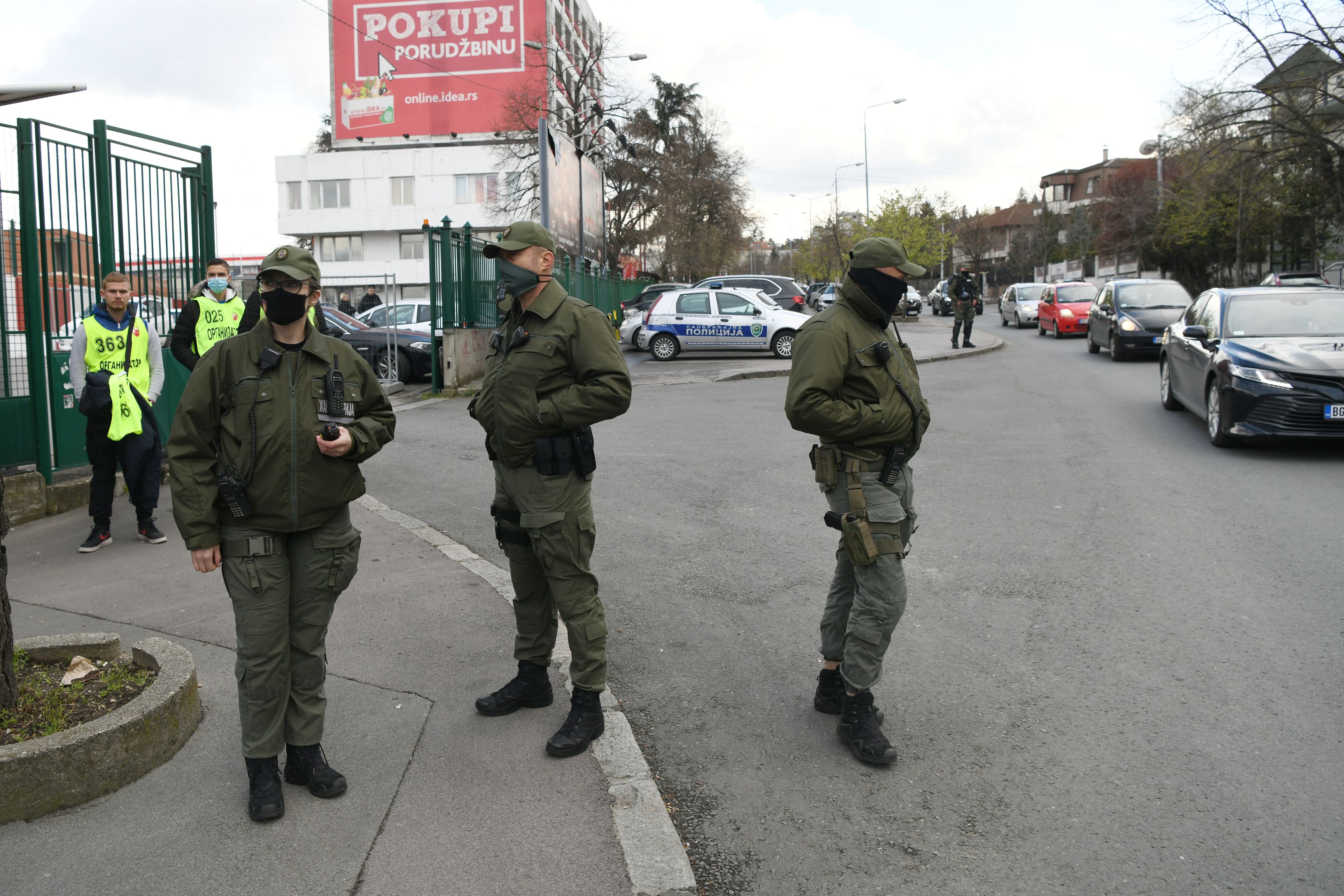 Beograd 07. april 2021. Atmosfera ispred stadiona pred derbi pripadnici reda i mira policija i zandarmerija na beogradskim ulicama Foto:Goran Srdanov/Nova.rs