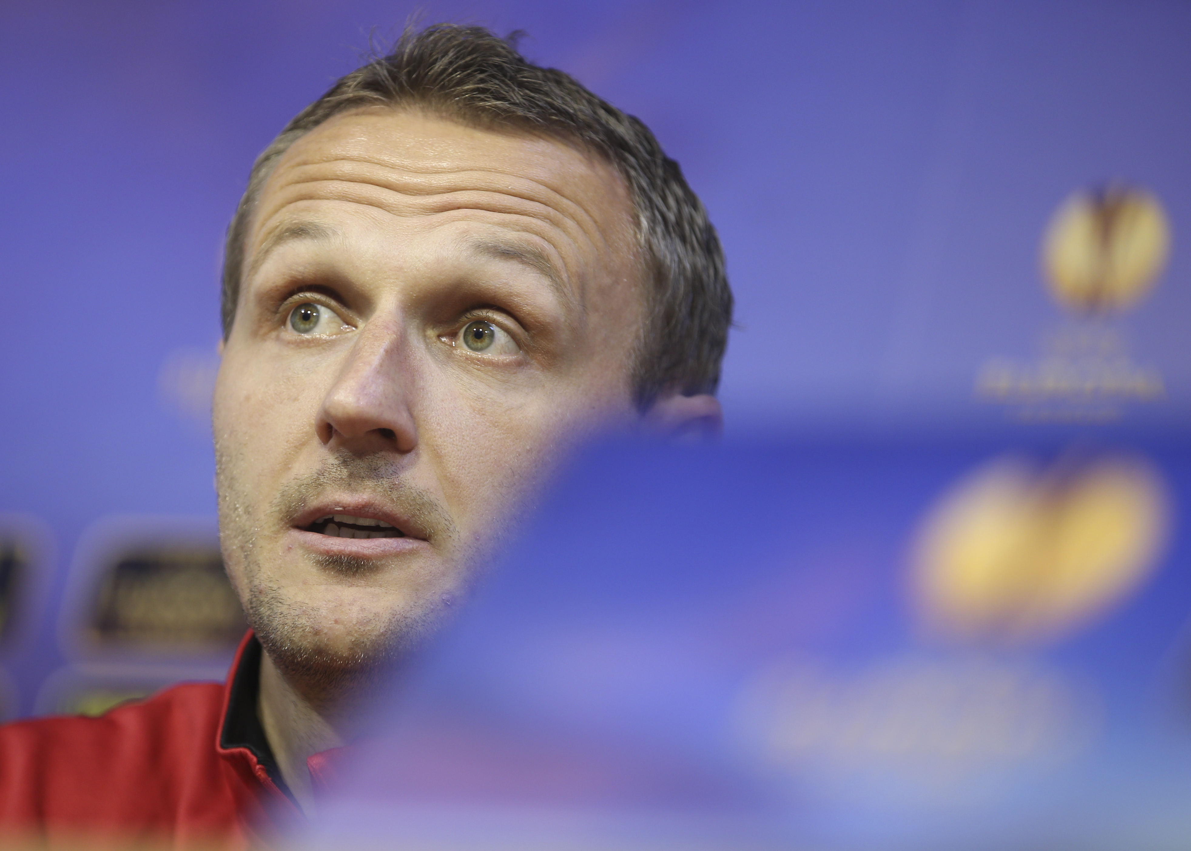 epa04458019 Standard Liege's head coach Ivan Vukomanovic attends a press conference at Maurice Dufrasne stadium in Liege, Belgium, 22 October 2014. Liege play Sevilla FC in the UEFA Europa Leagues Group G match on 23 October 2014.  EPA/OLIVIER HOSLET