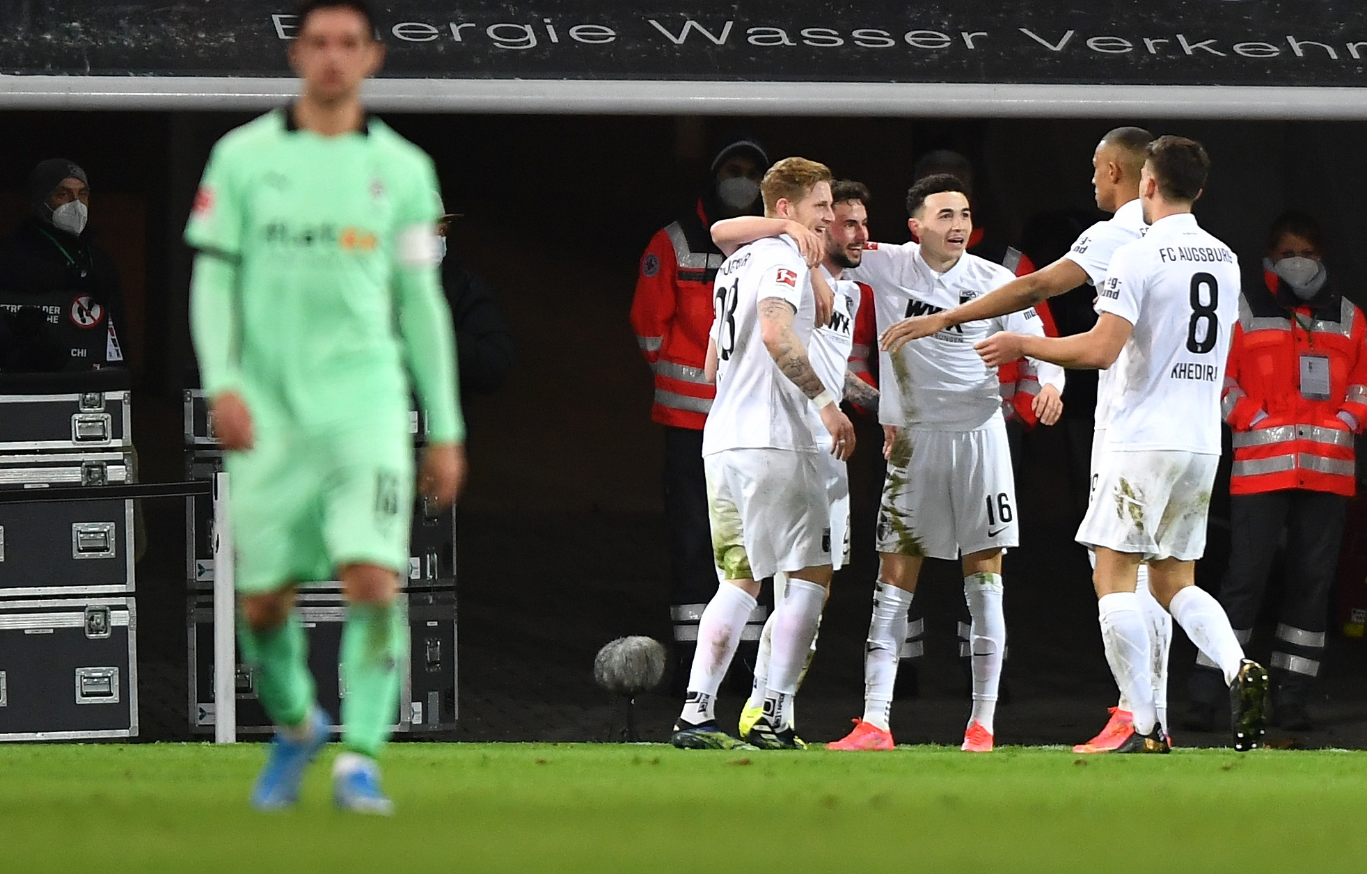 FC Augsburg vs Borussia Moenchengladbach