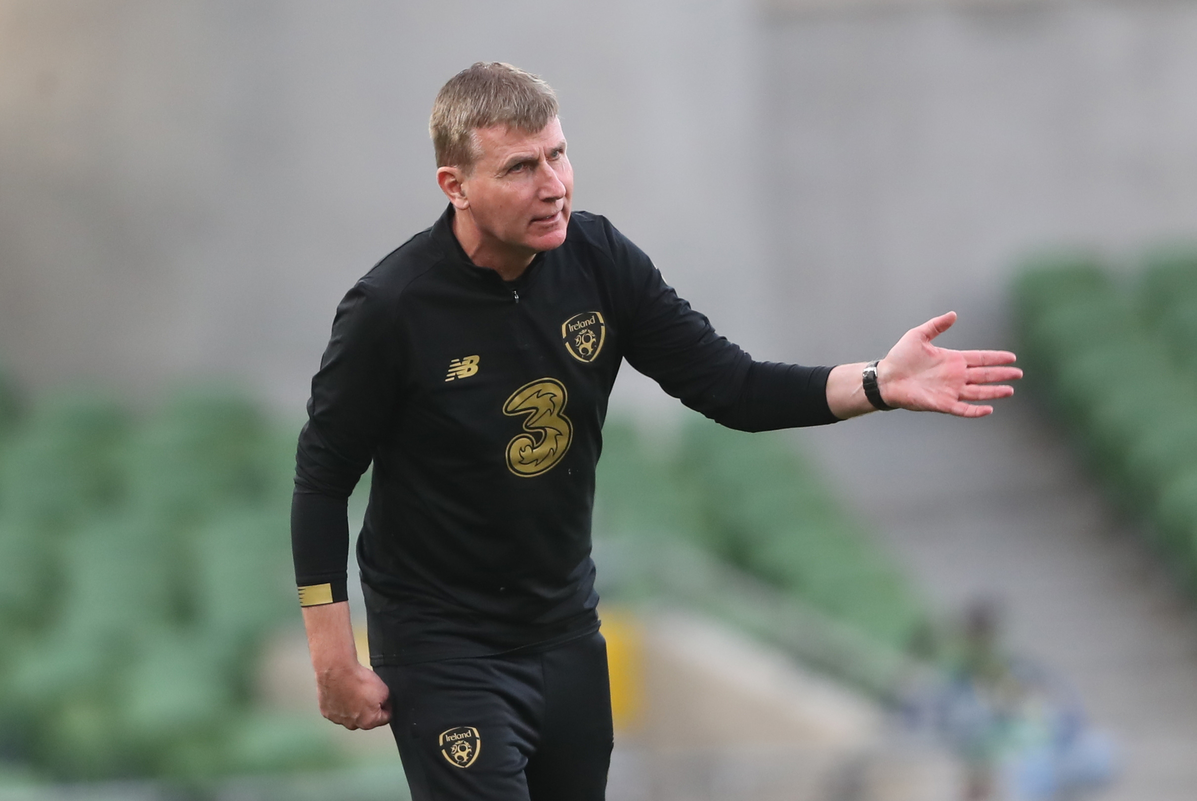epa08651325 Republic of Ireland coach Stephen Kenny reacts during the UEFA Nations League match between Ireland and Finland in Dublin, Ireland, 06 September 2020.  EPA-EFE/Niall Carson / POOL