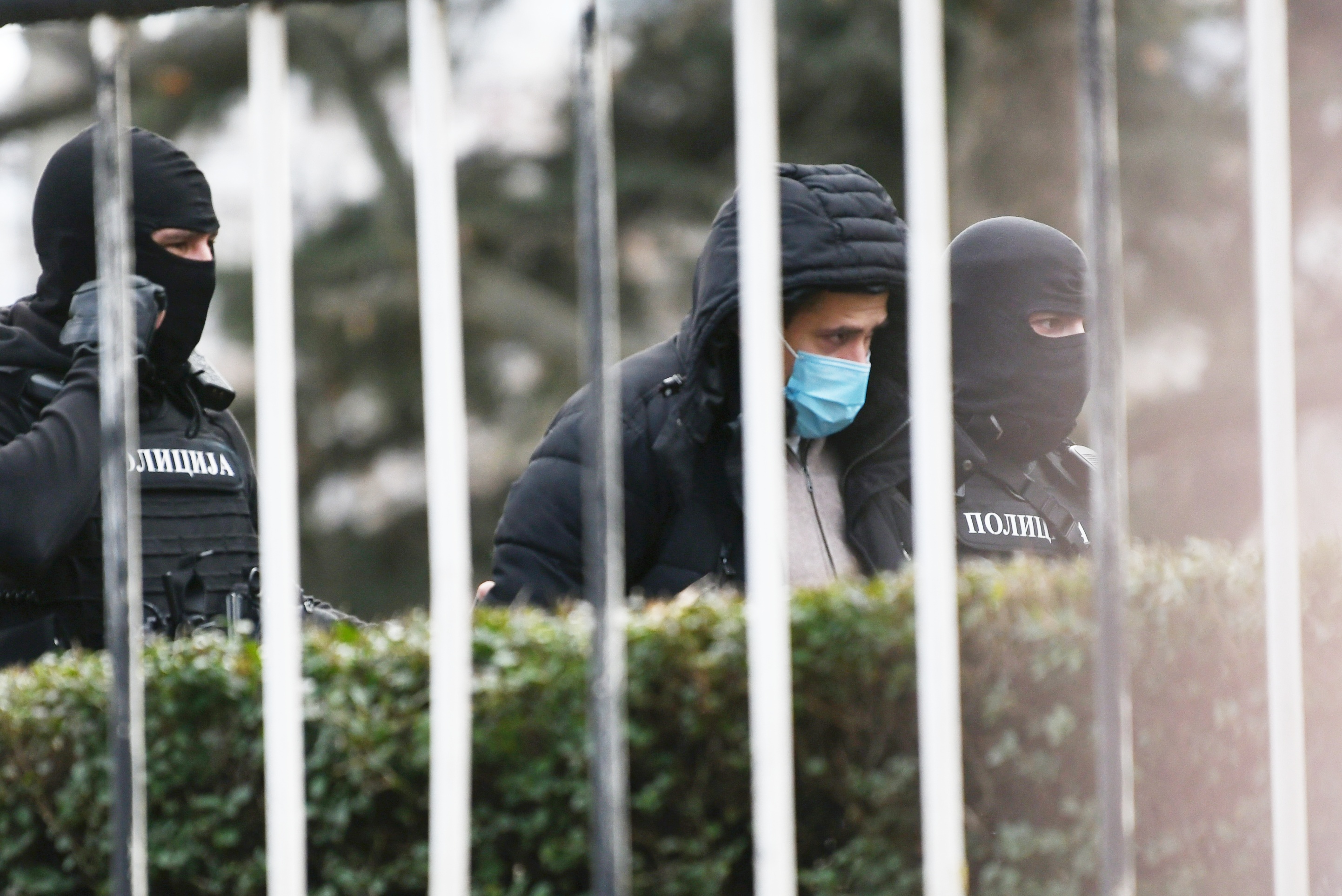 Beograd 04.02.2021. Privođenje, privodjenje, Policija ispred stadiona fudbalskog kluba Partizan, Partizan, žandarmerija Foto: Vesna Lalić/Nova.rs