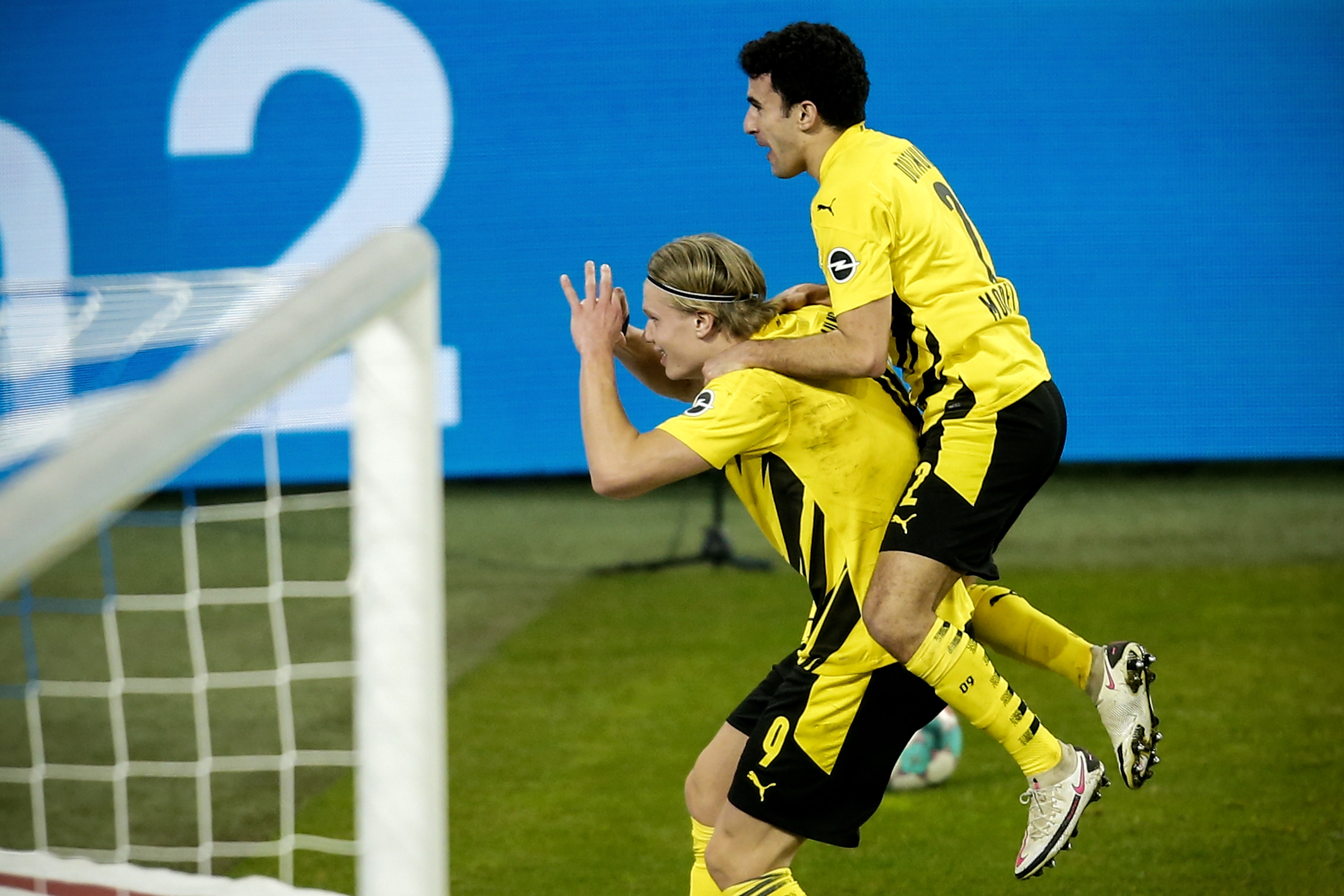 FC Schalke 04 vs Borussia Dortmund