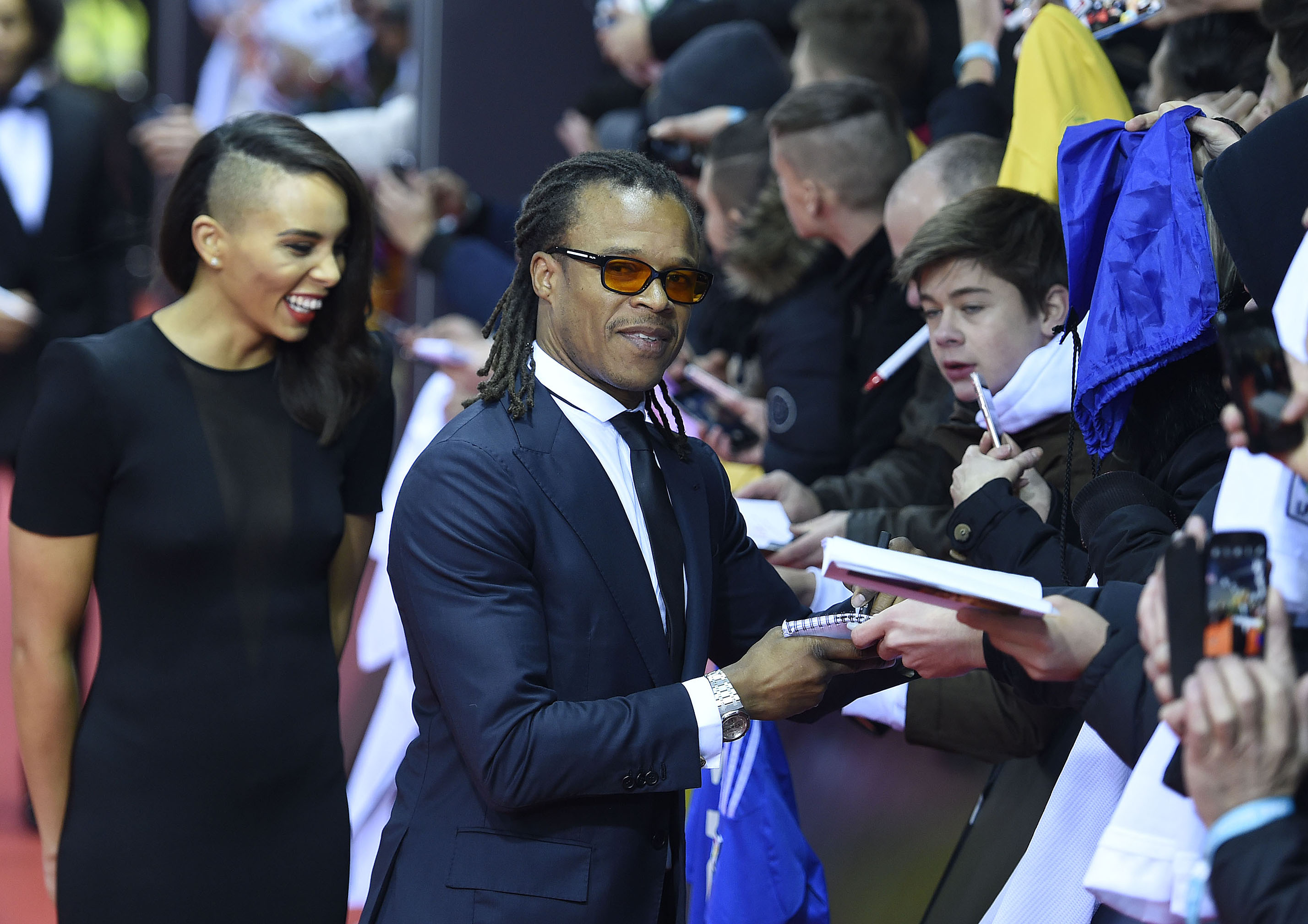 epa05097805 Former Dutch soccer player Edgar Davids arrives on the red carpet prior to the FIFA Ballon d'Or awarding ceremony at the Kongresshaus in Zurich, Switzerland, 11 January 2016.  EPA/VALERIANO DI DOMENICO