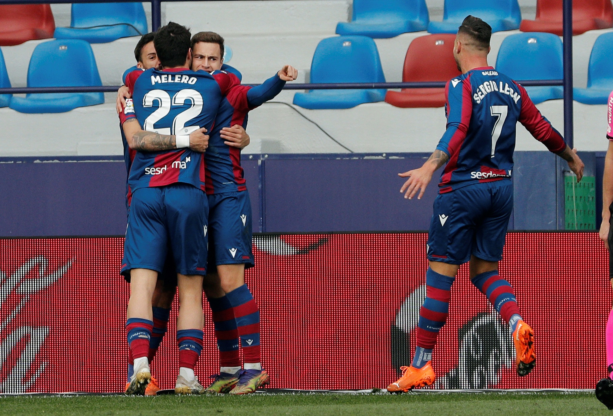 epa08930335 Levante's players celebrate a goal during the Primera Division LaLiga match held between Levante and Eibar at Ciutat de Valencia stadium in Valencia, Spain, 10 January 2021.  EPA-EFE/Juan Carlos Cardenas